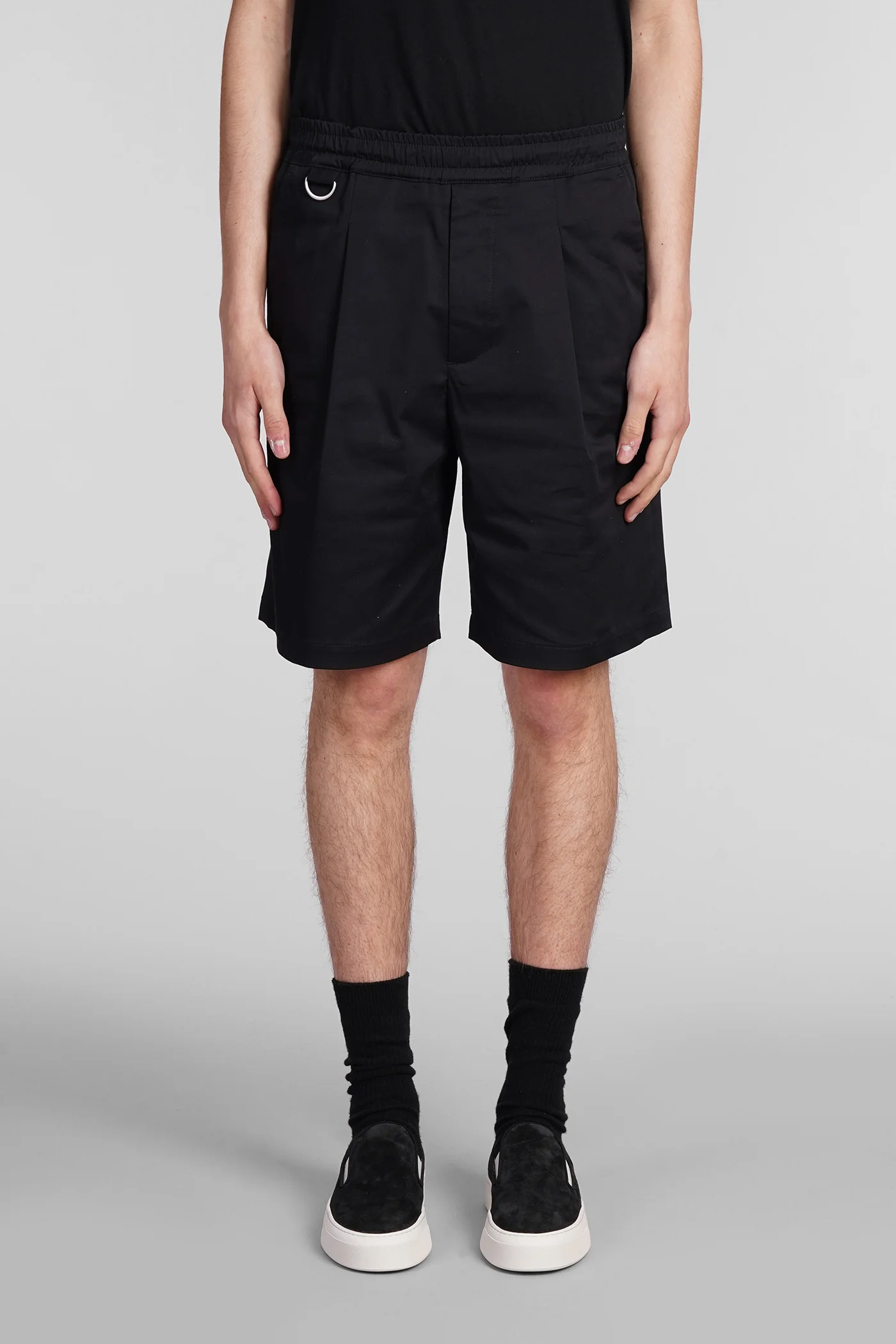 Tokyo Shorts in black cotton