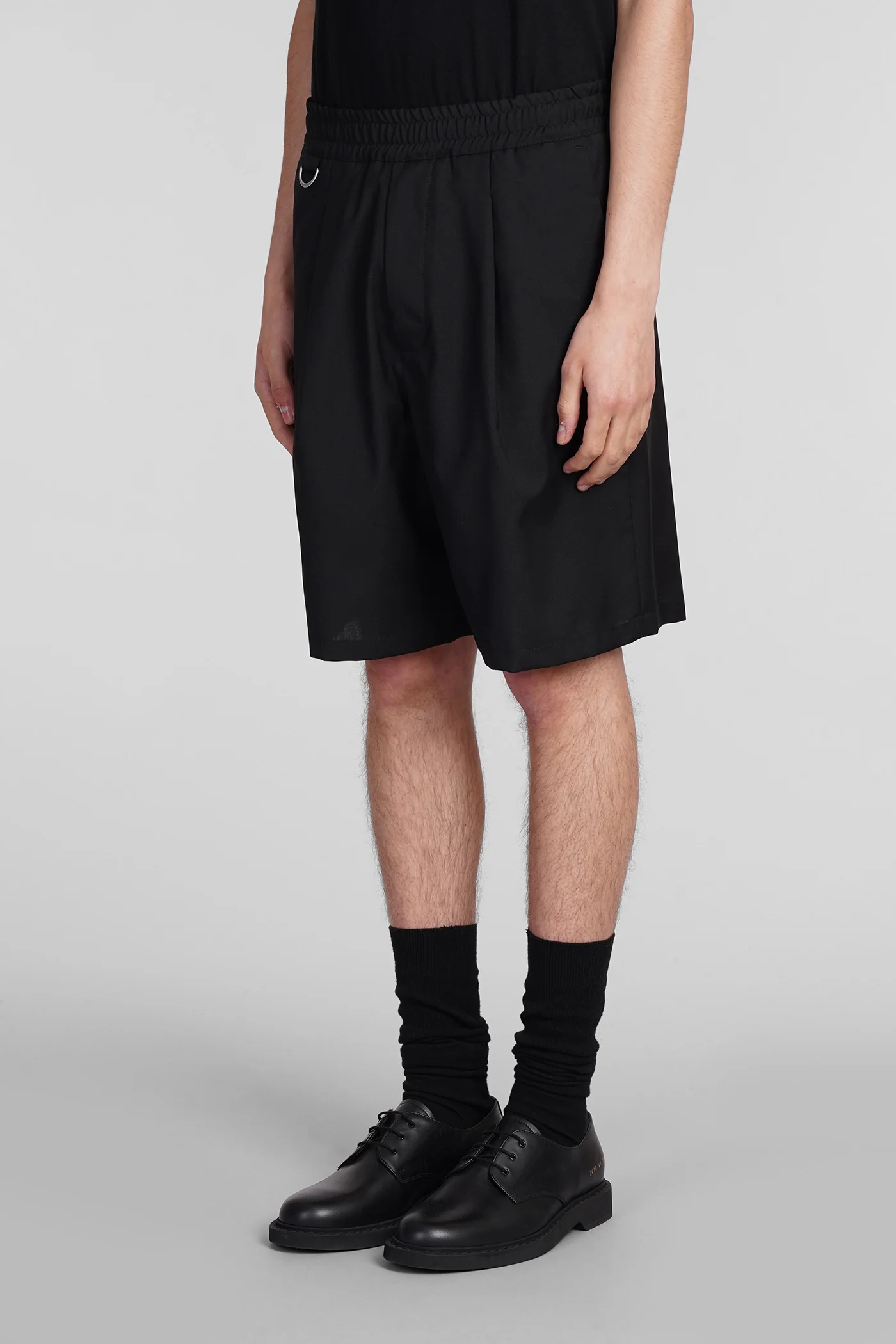 Tokyo Shorts in black wool - Image 4