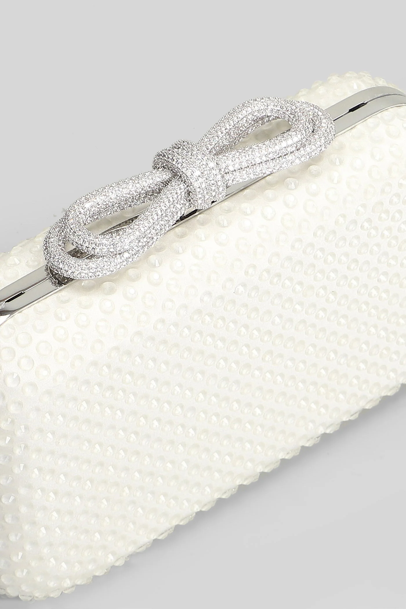 Clutch in white satin - Image 4