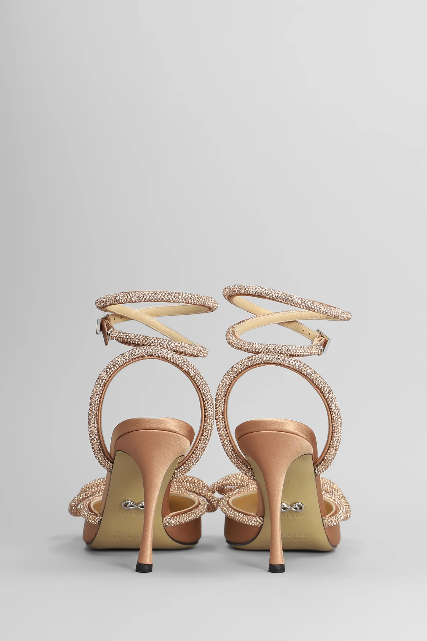 Pumps in bronze satin - Image 4