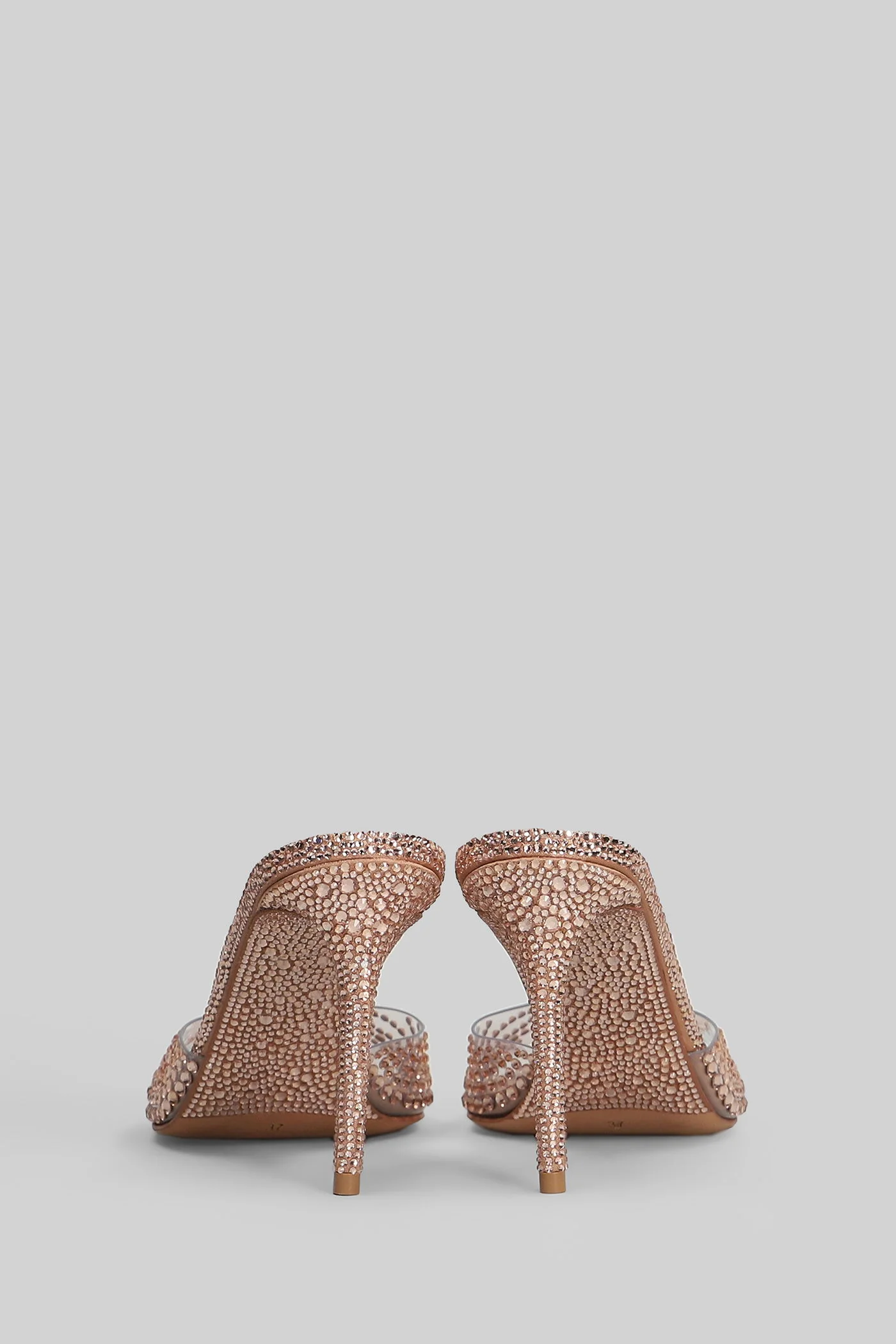 Sandals in powder leather - Image 4