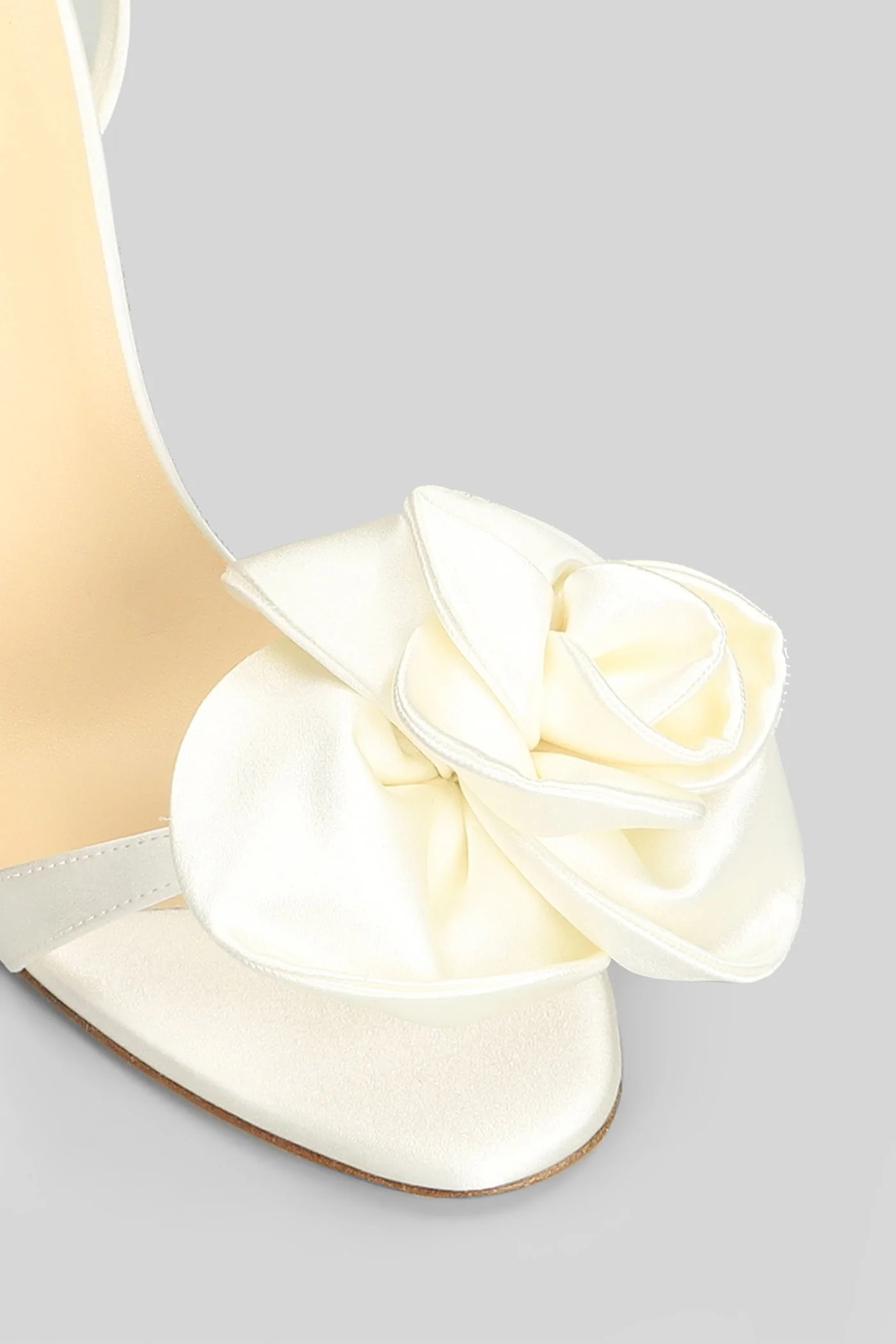 Flower shoes Sandals in white viscose - Image 5