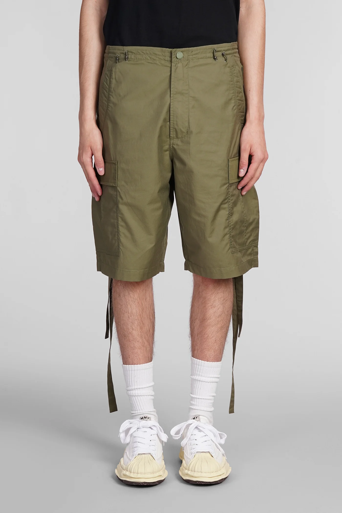 Shorts in green cotton