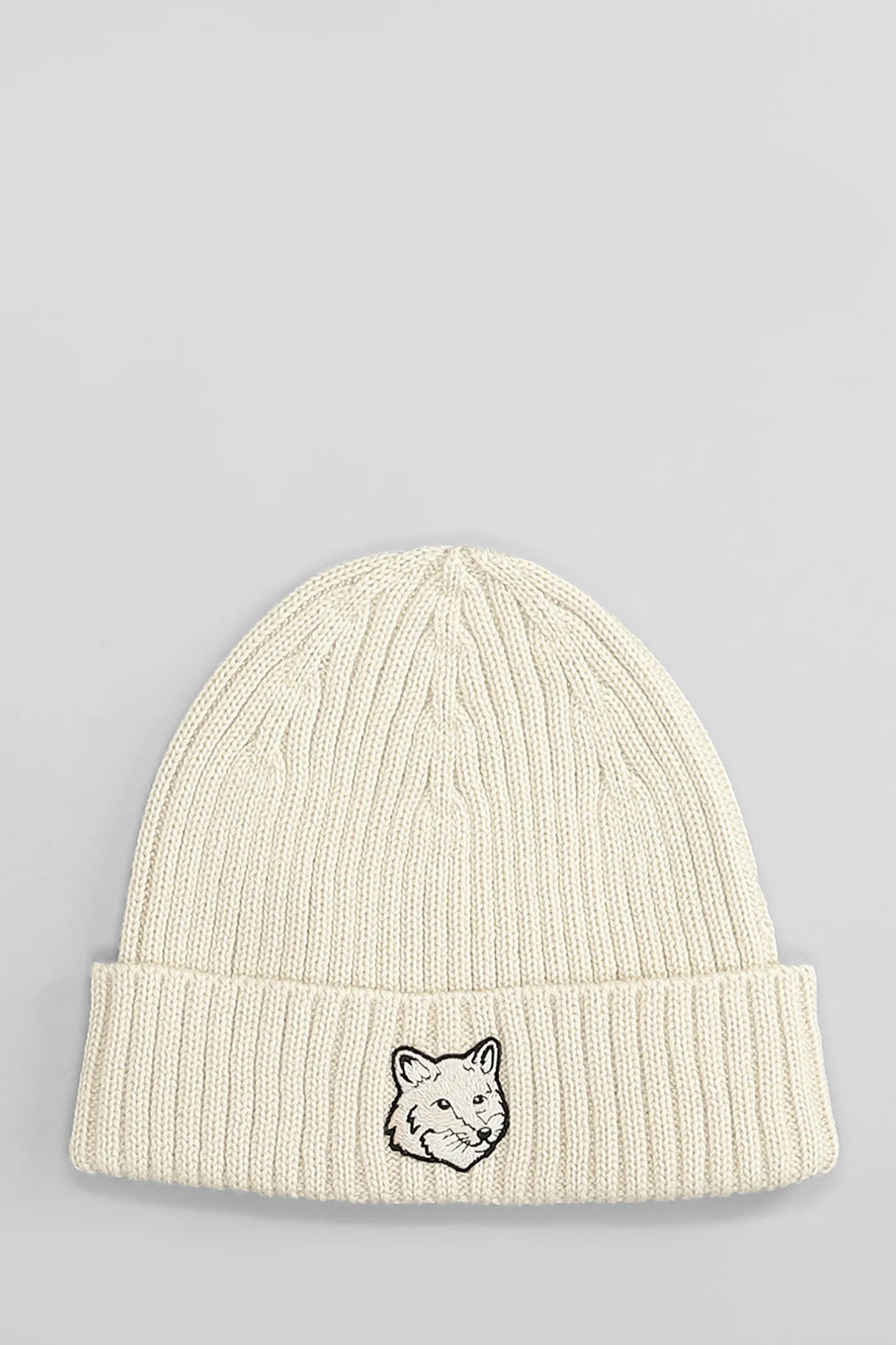 Hats in beige wool