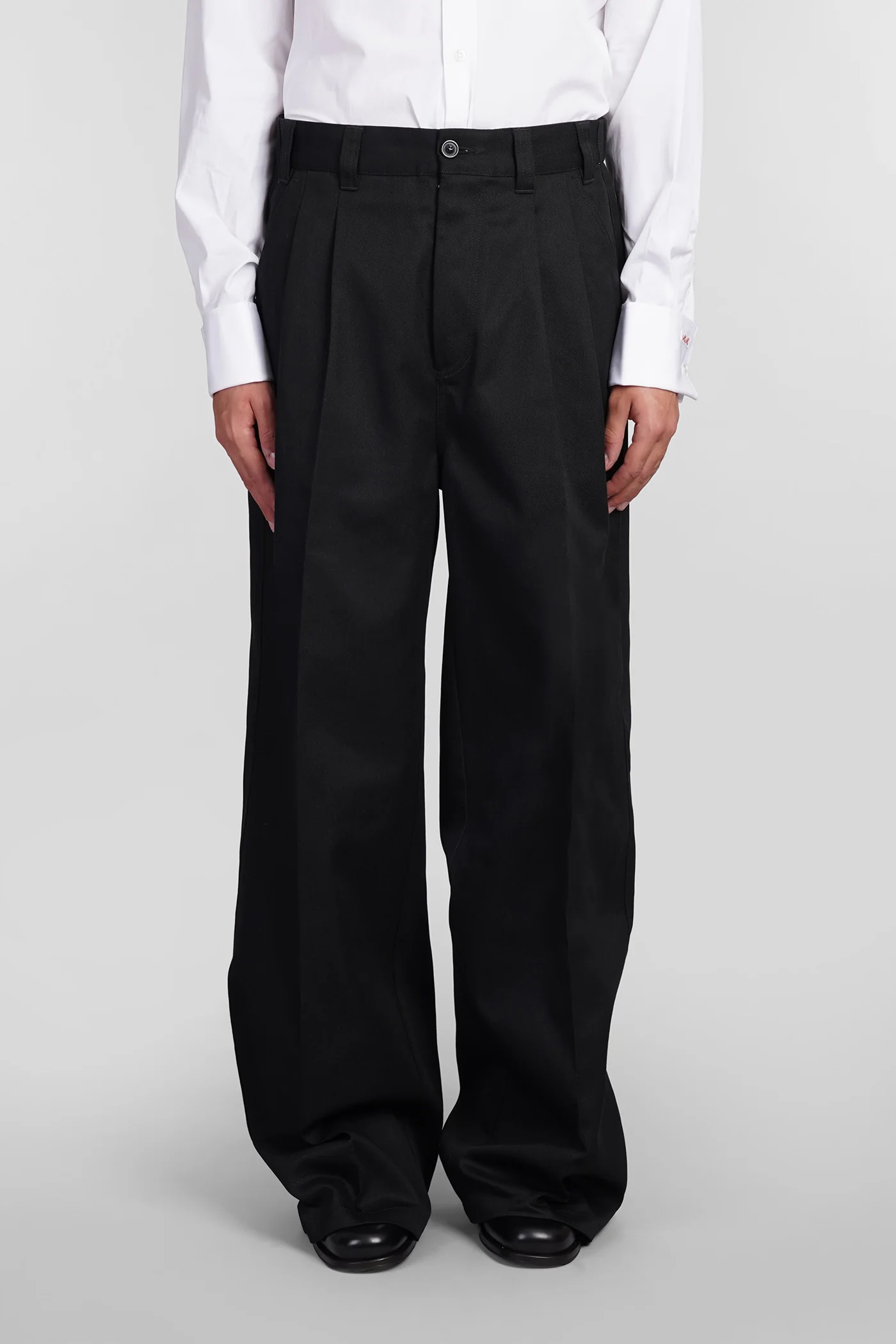 Pants in black cotton