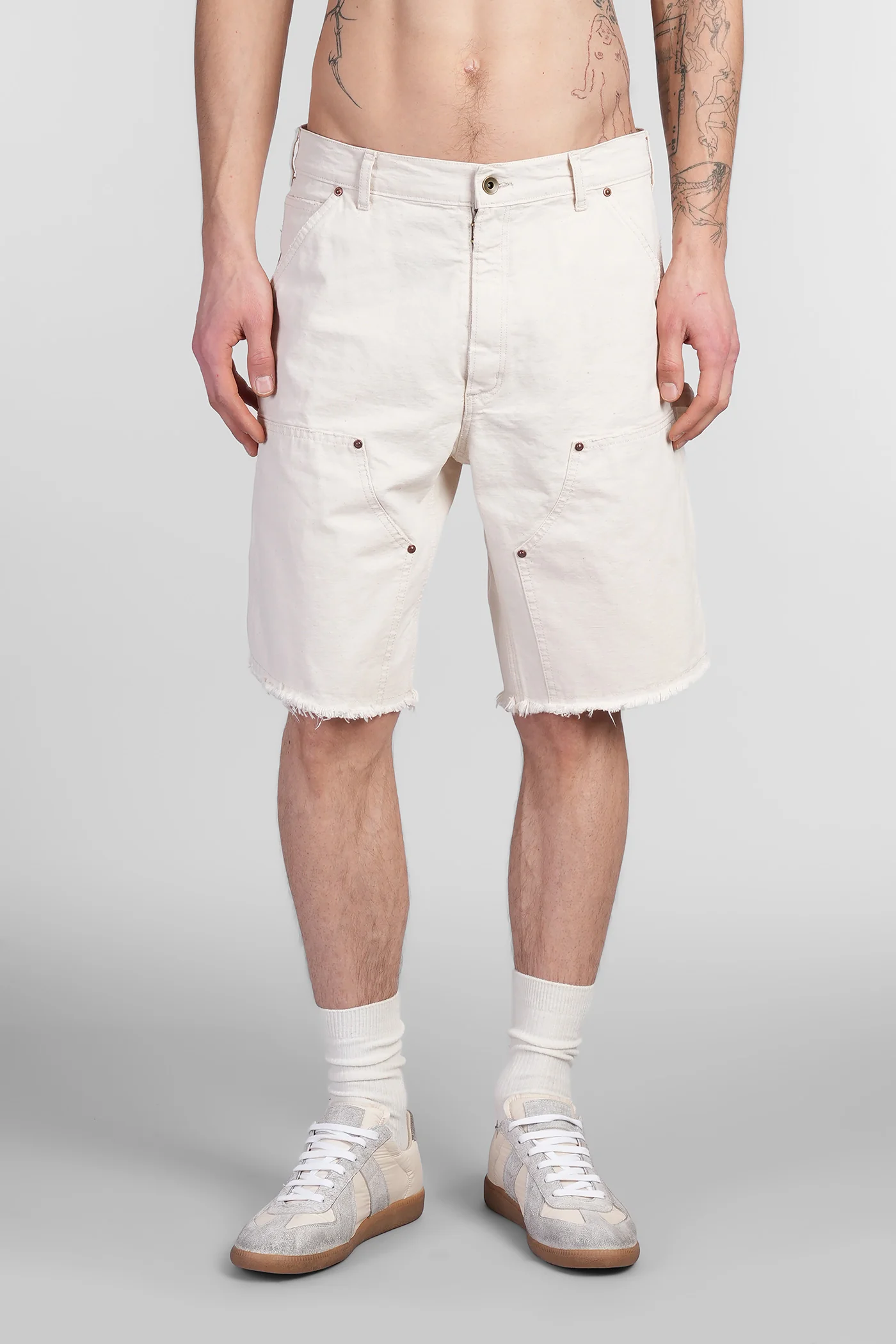 Shorts in beige cotton