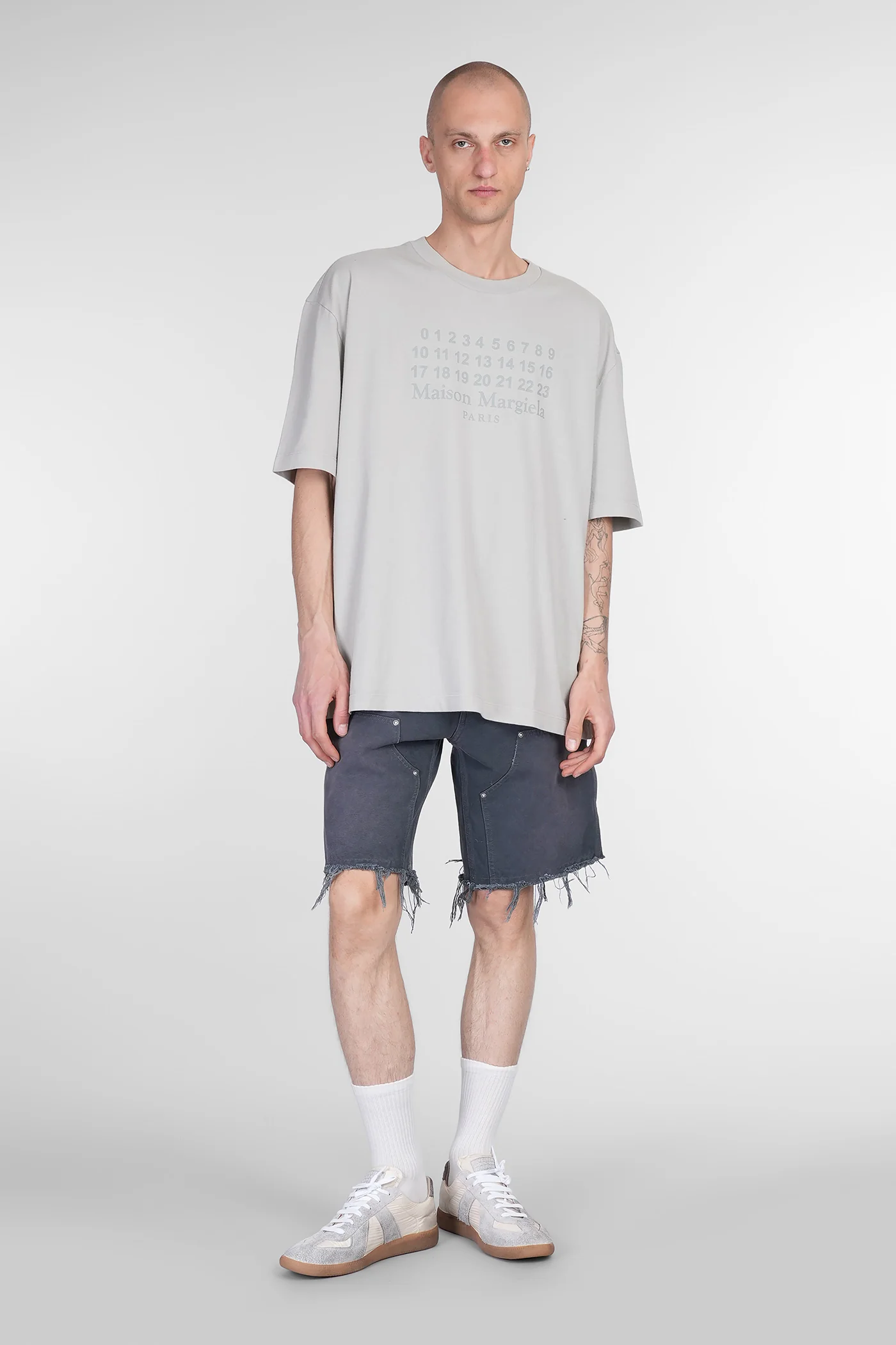Shorts in grey denim - Image 2