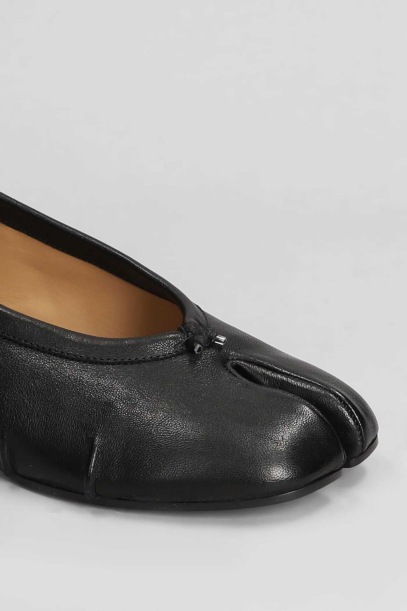 Tabi Ballet flats in black leather - Image 5