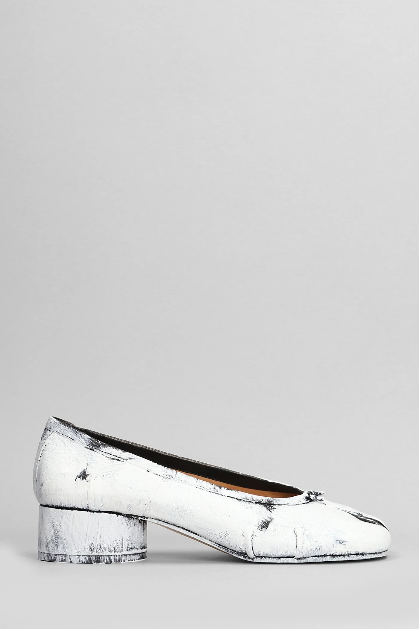Tabi Ballet flats in white leather