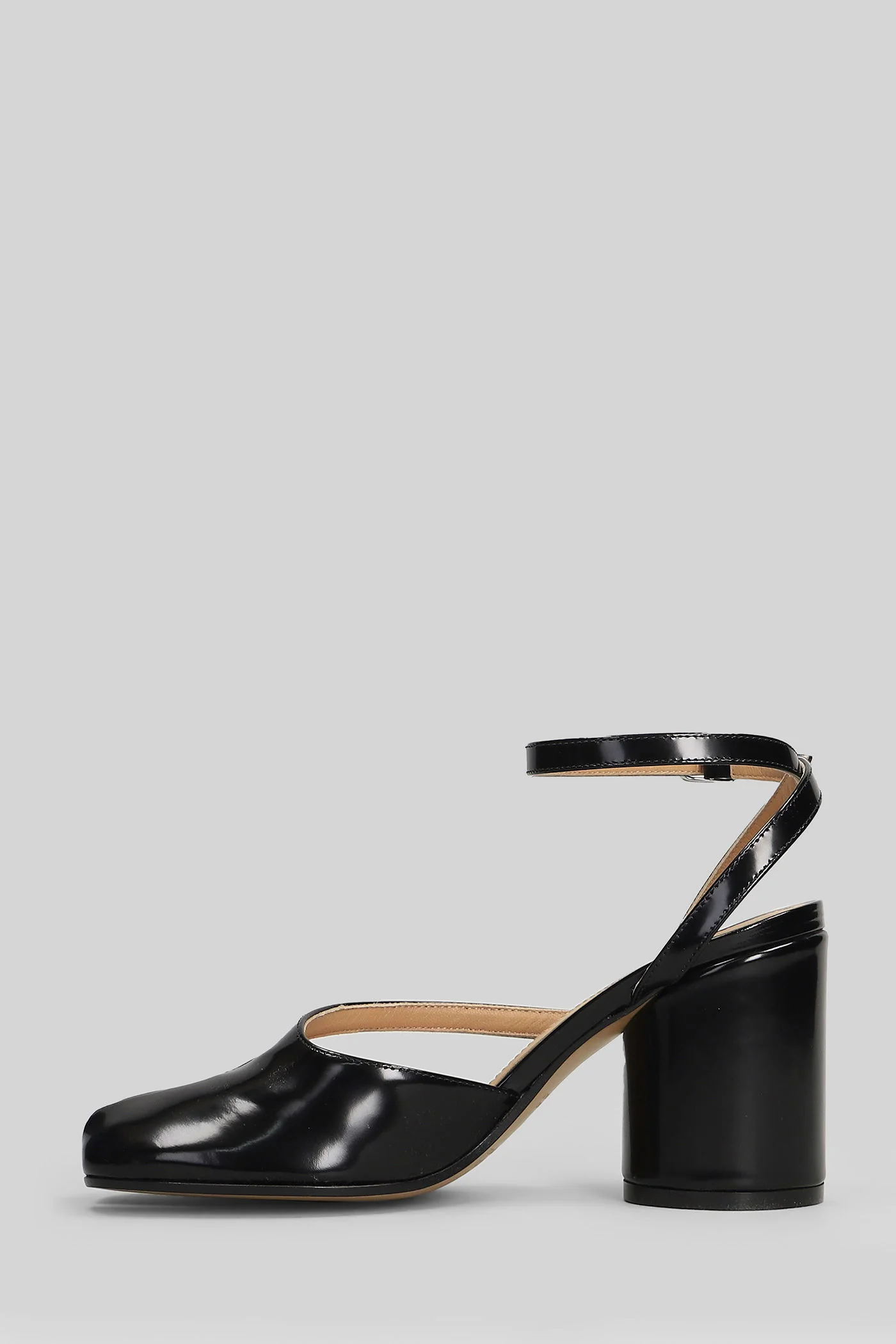 Tabi Pumps in black leather - Image 3