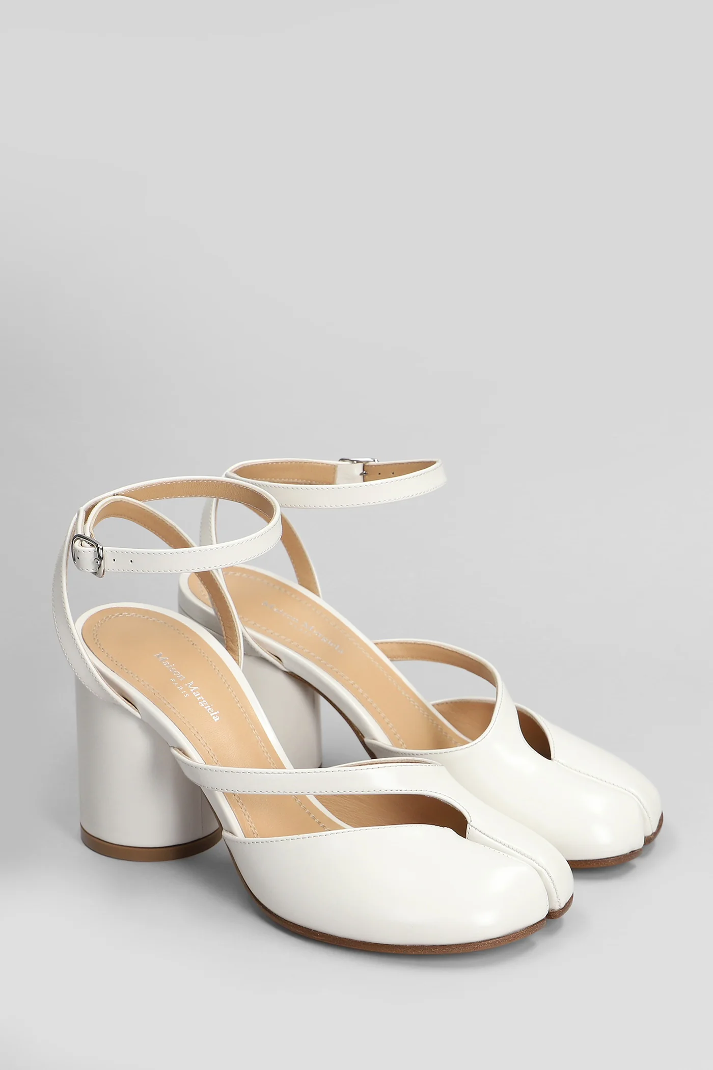 Tabi Pumps in white leather - Image 2