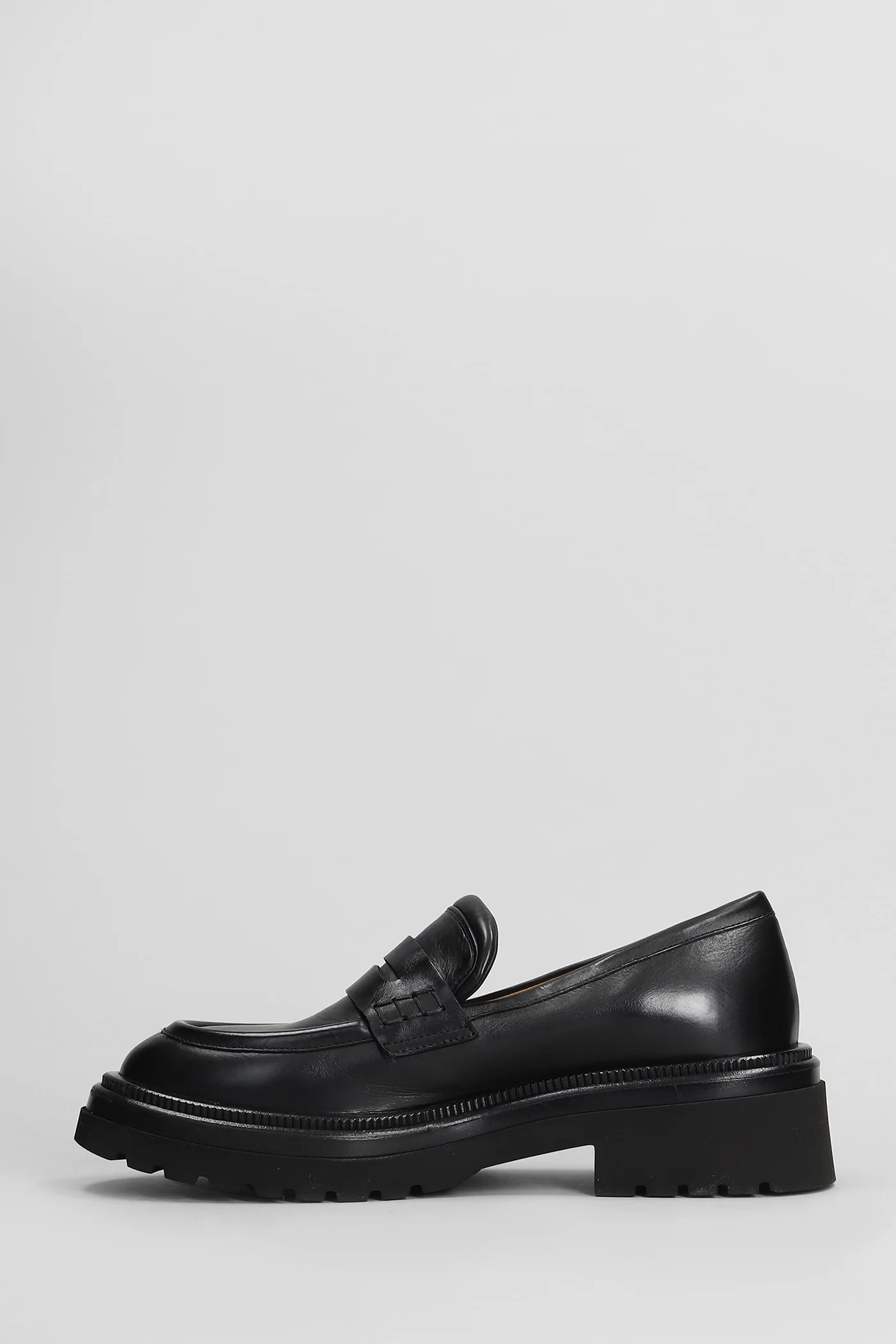 Loafers in black leather - Image 3