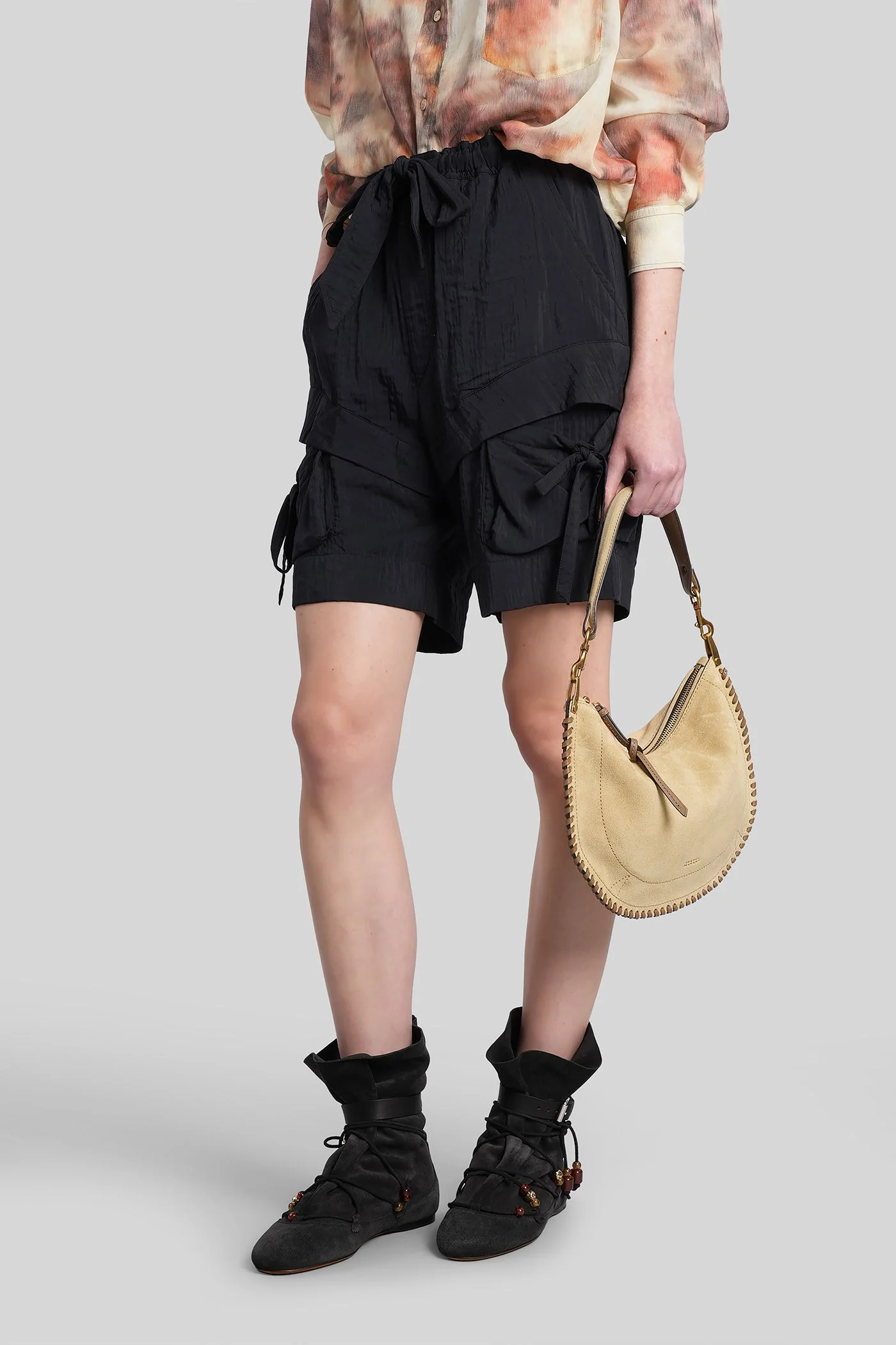 Bermia Shorts in black viscose - Image 4