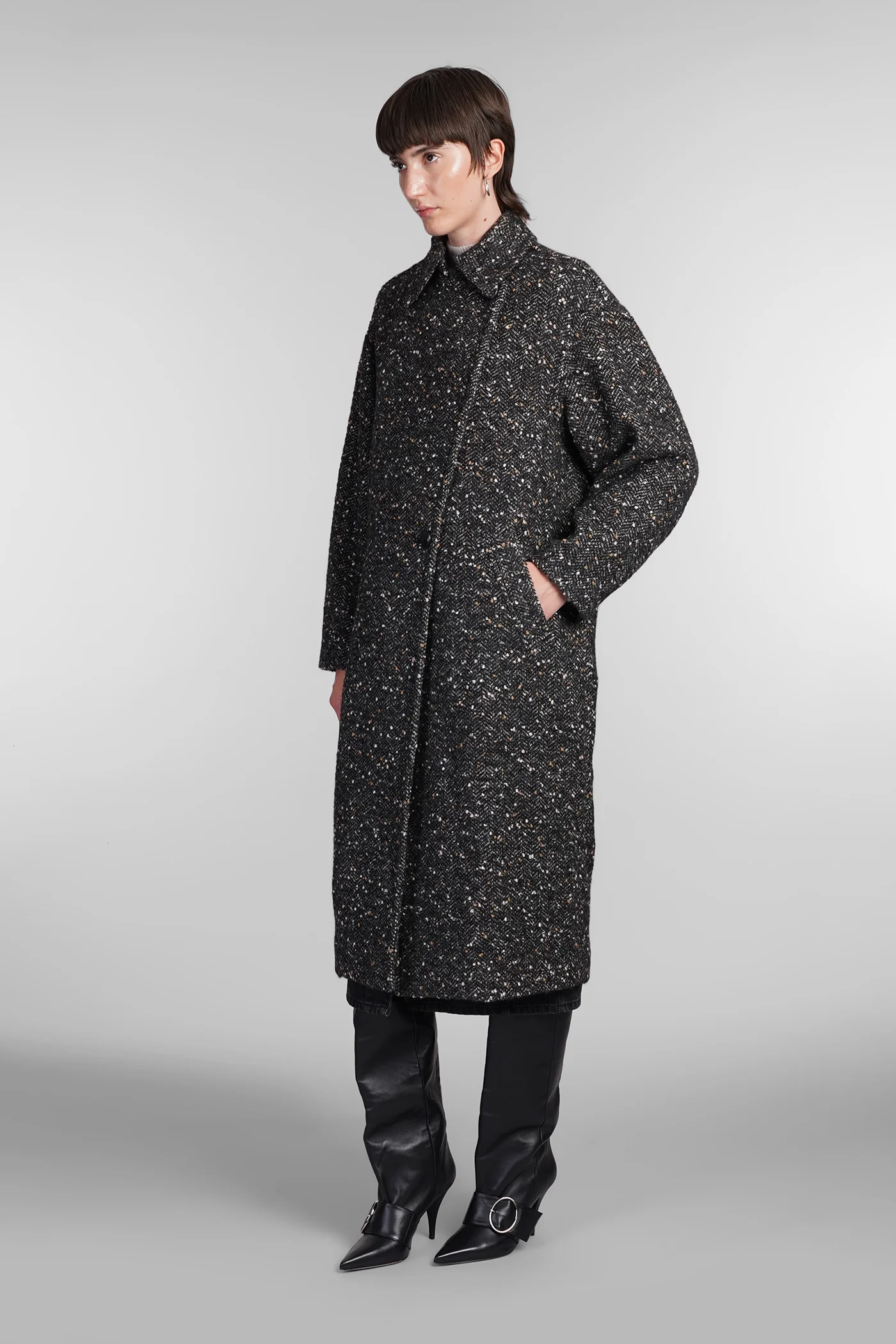 Horia Coat in black wool - Image 4