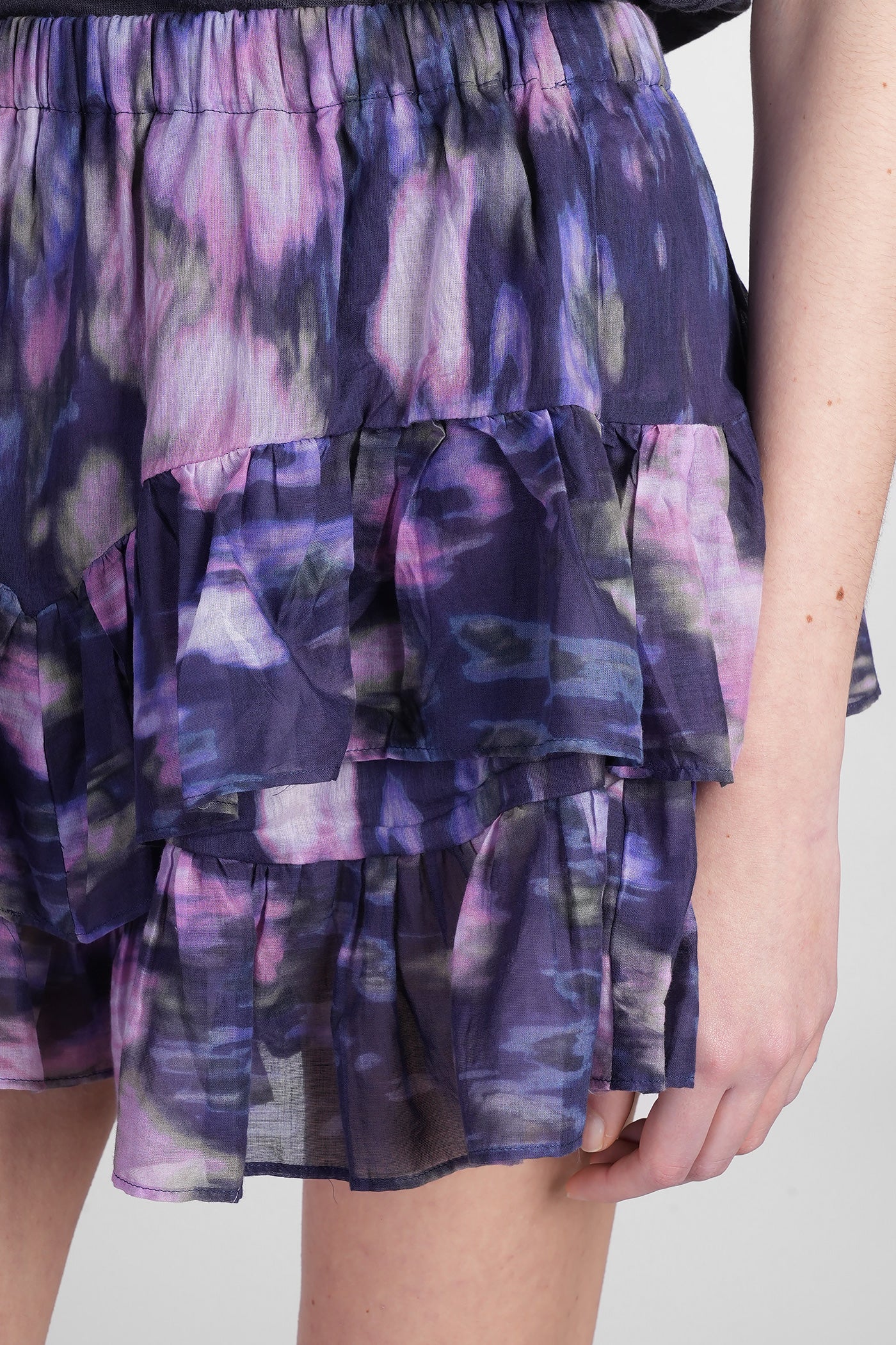 Jocadia Shorts in Viola cotton - Image 5