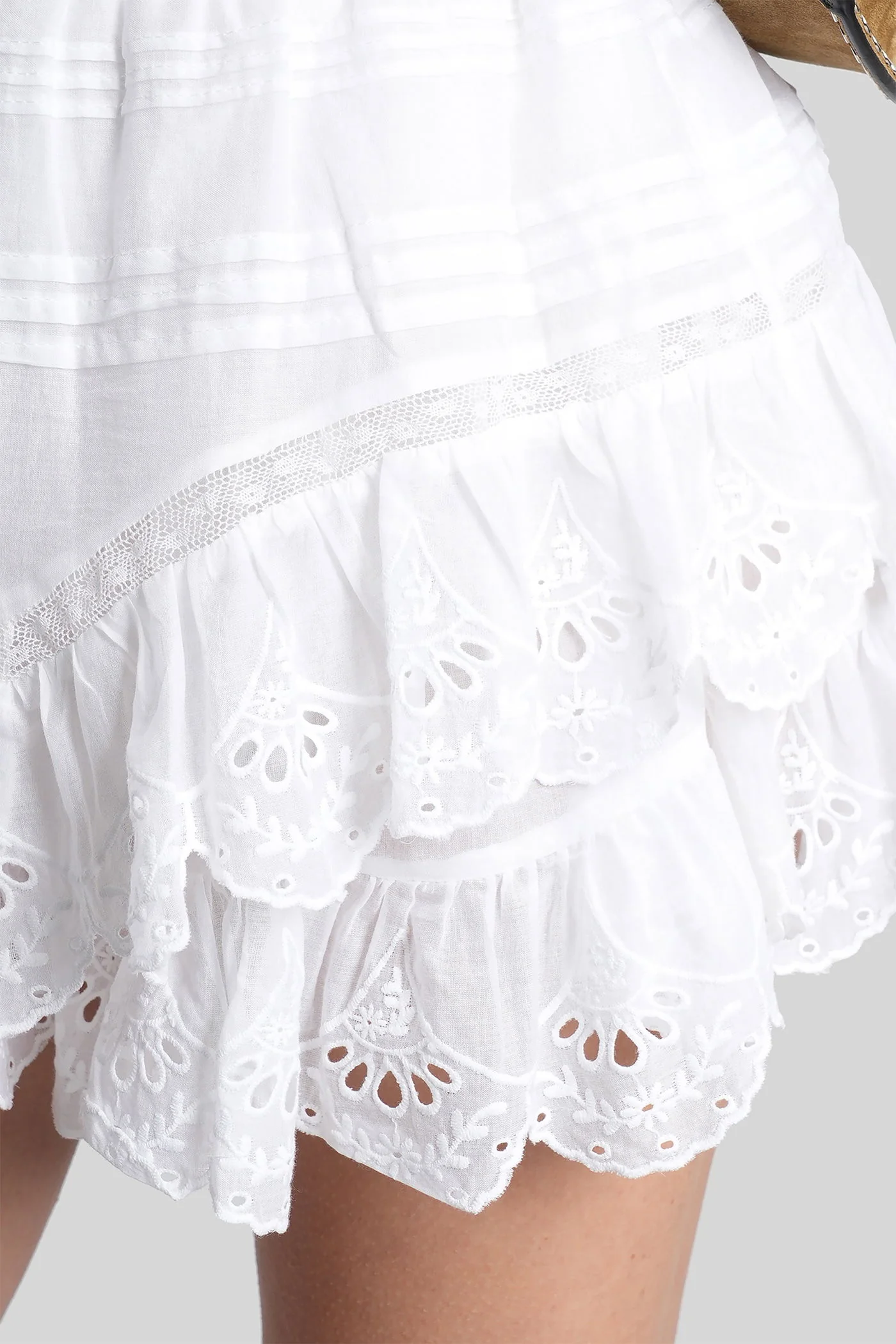 Jocadia Shorts in white cotton - Image 5
