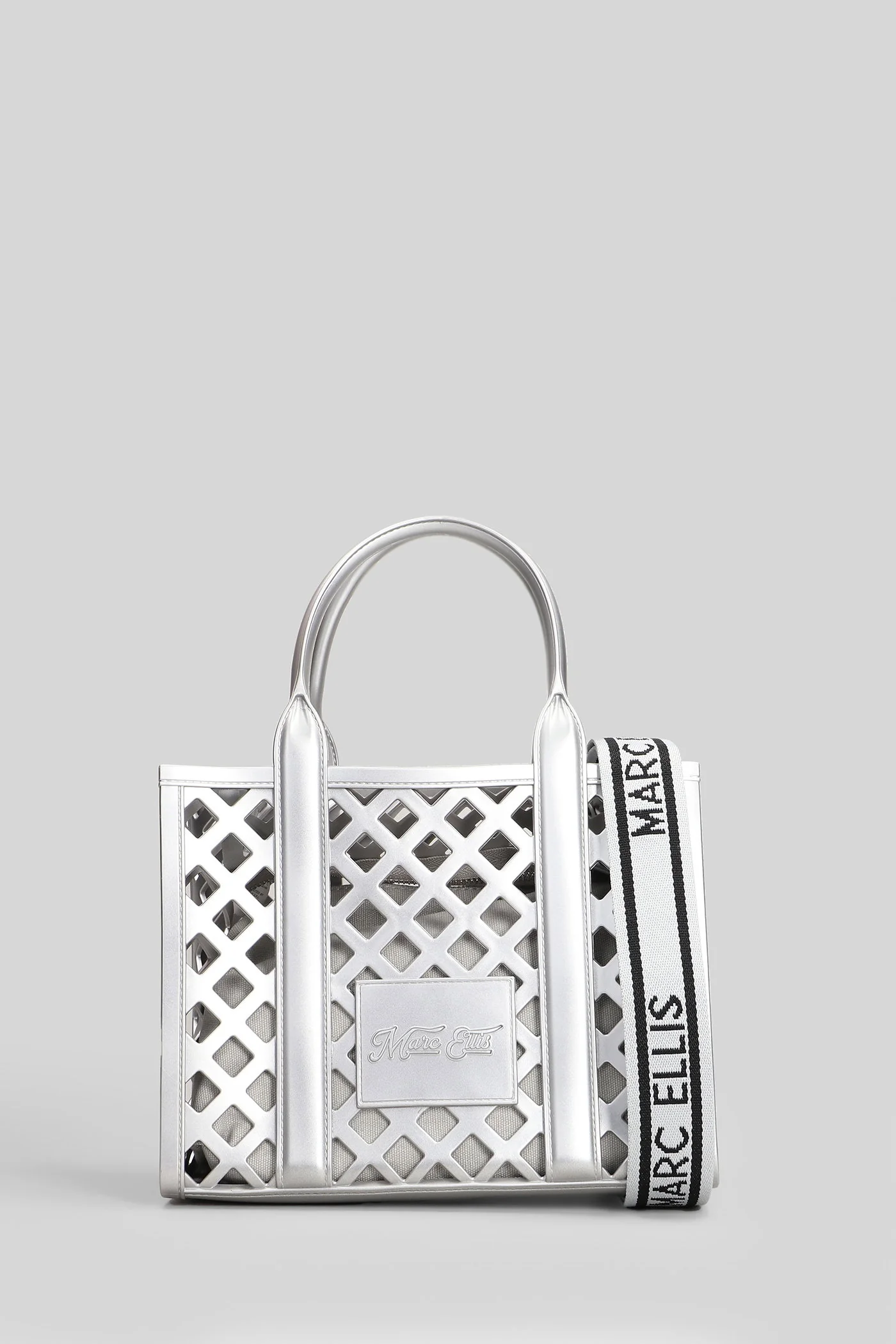 Flat Plot Shoulder bag in silver Polyuretan