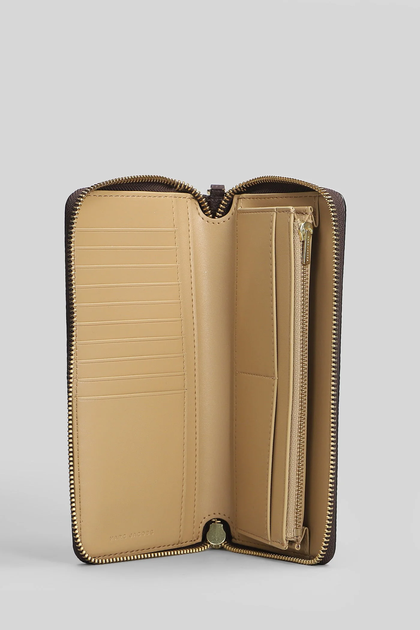 The continental Wallet in brown leather - Image 4