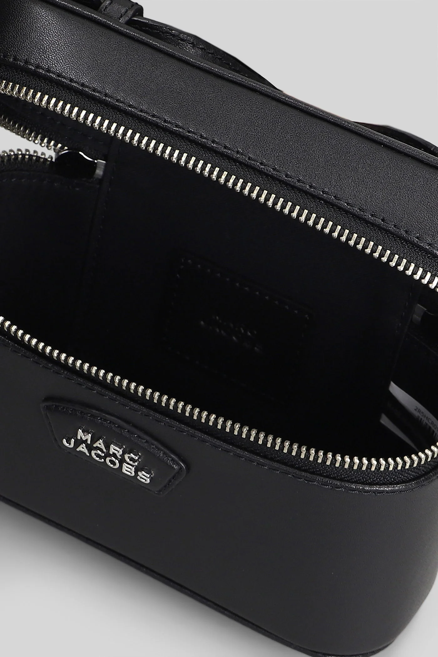 The ew vanity bag Shoulder bag in black leather - Image 4