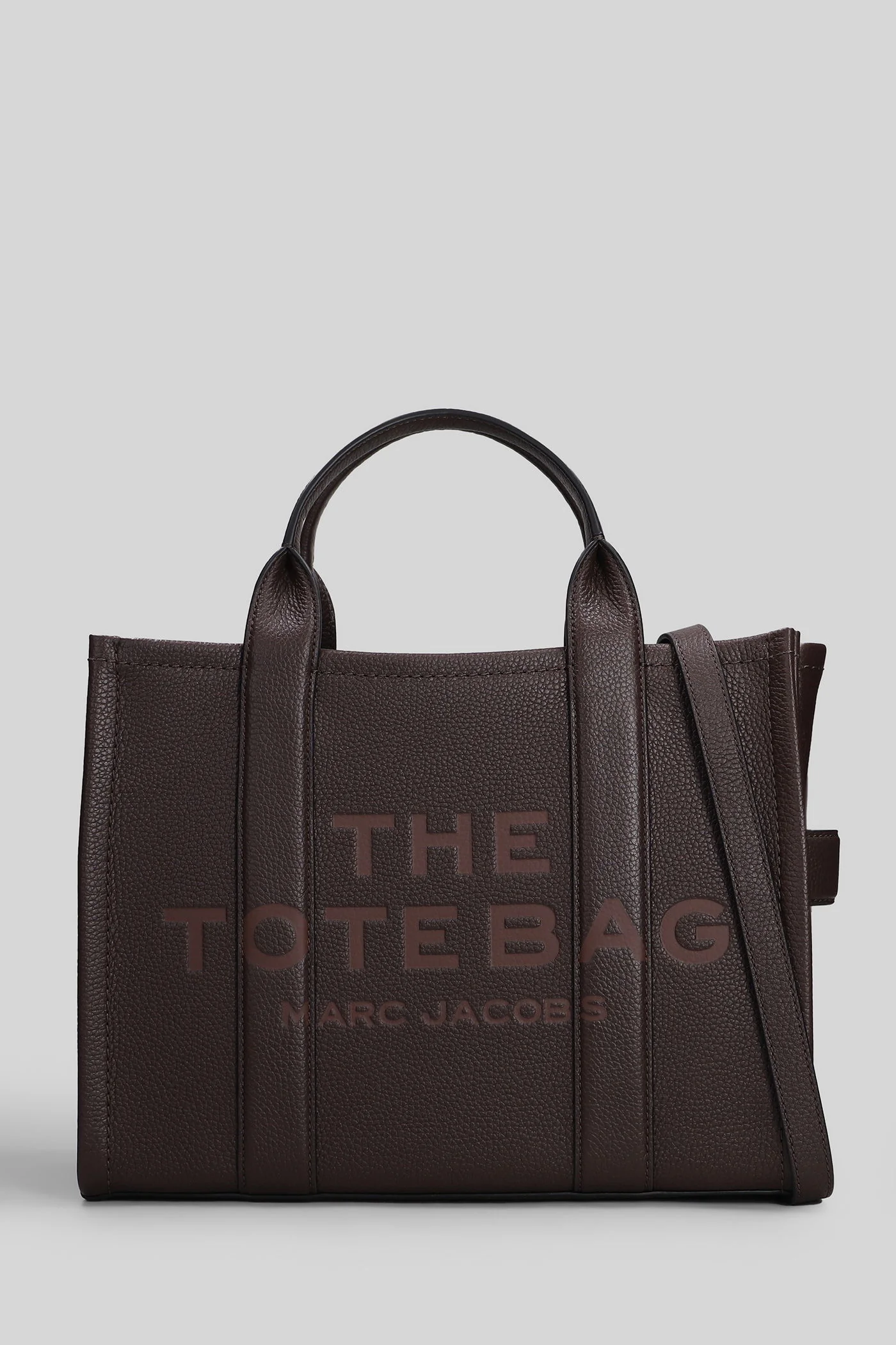 The medium tote Tote in brown leather