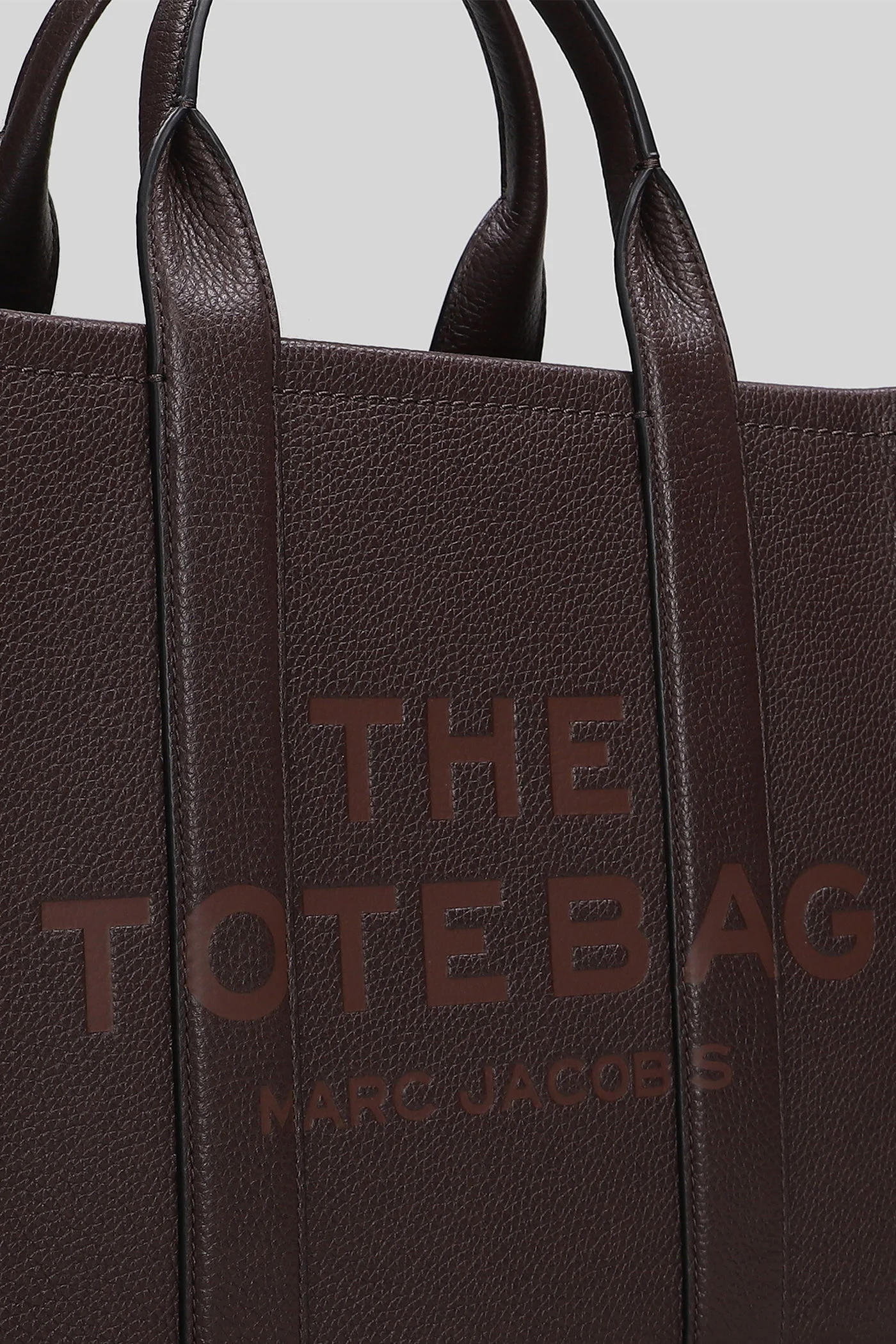 The medium tote Tote in brown leather - Image 4