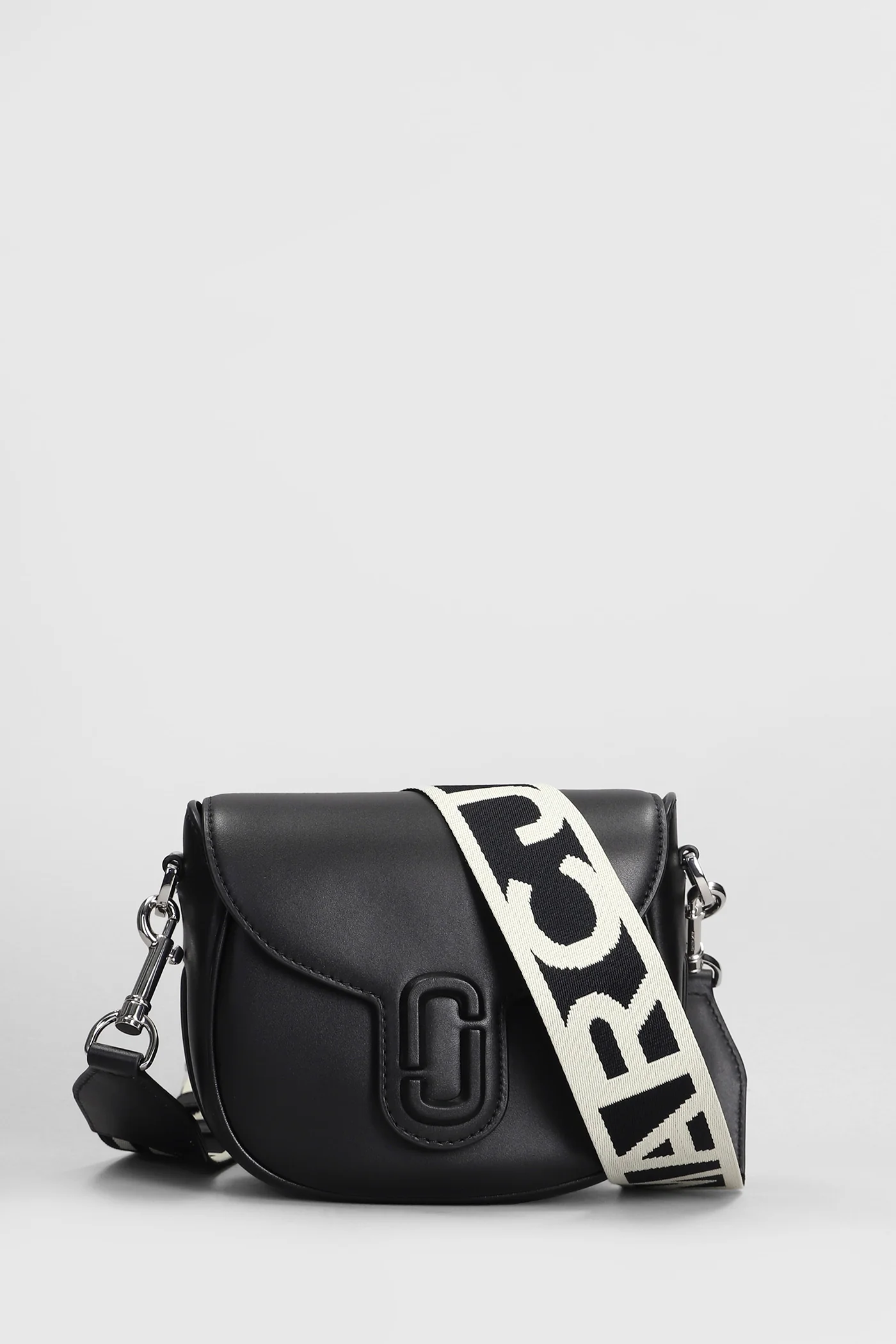 The saddle bag Shoulder bag in black leather
