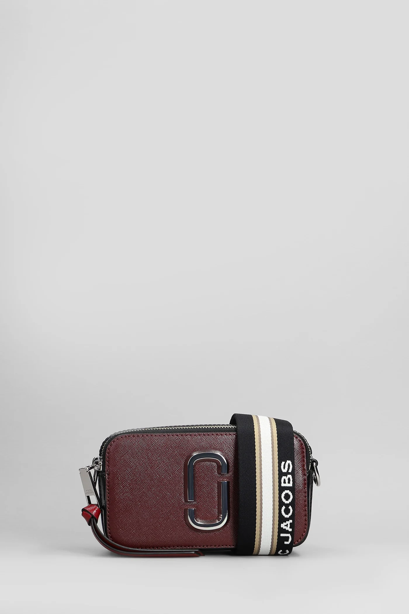 The snapshot Shoulder bag in bordeaux leather