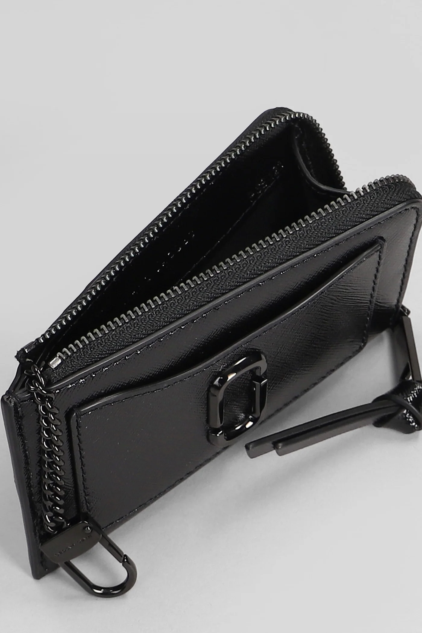 The top zip multi Wallet in black leather - Image 4