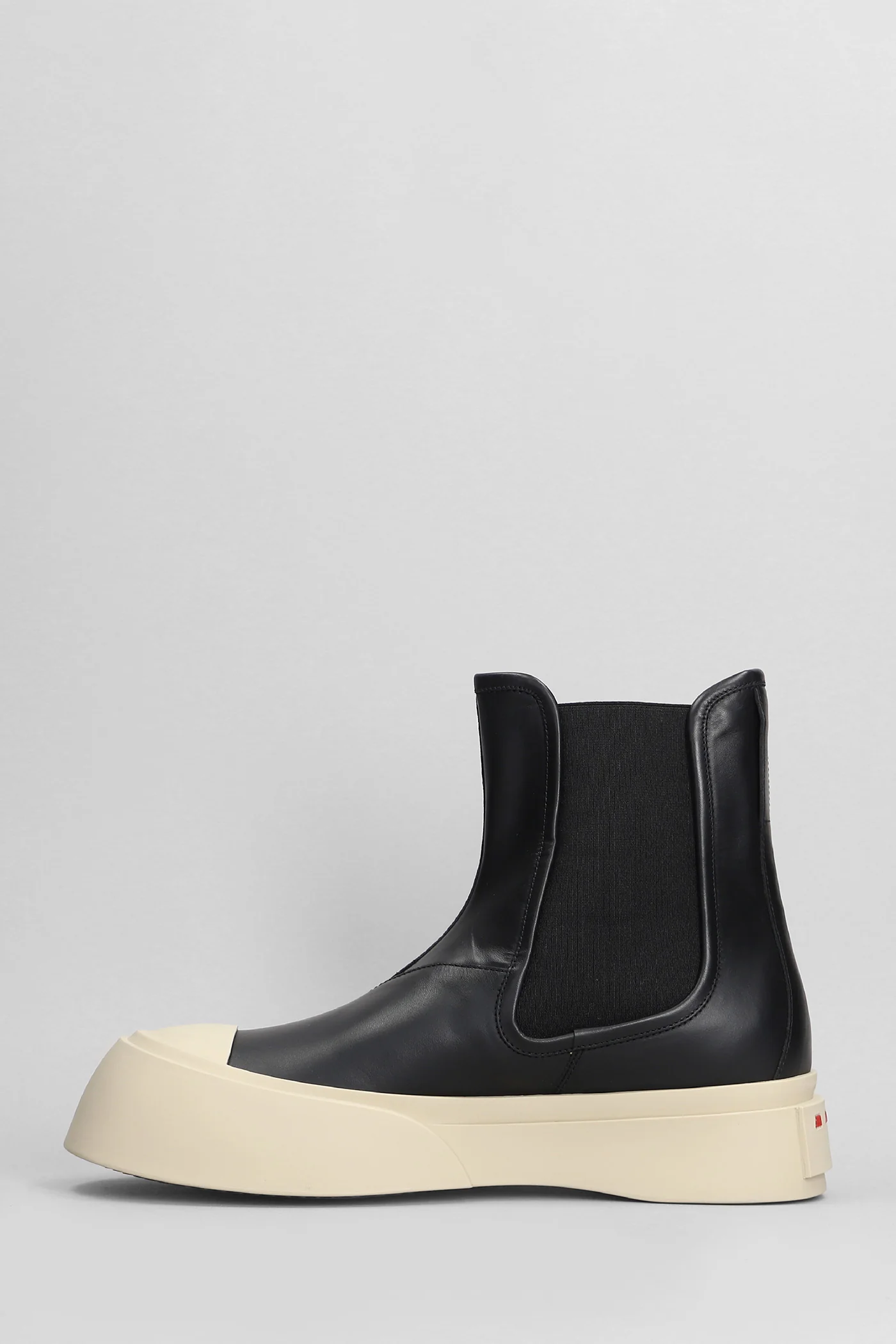 Ankle boots in black leather - Image 3