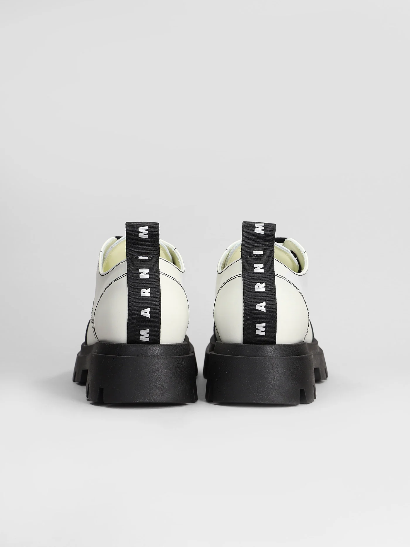 Lace up shoes in white leather - Image 4