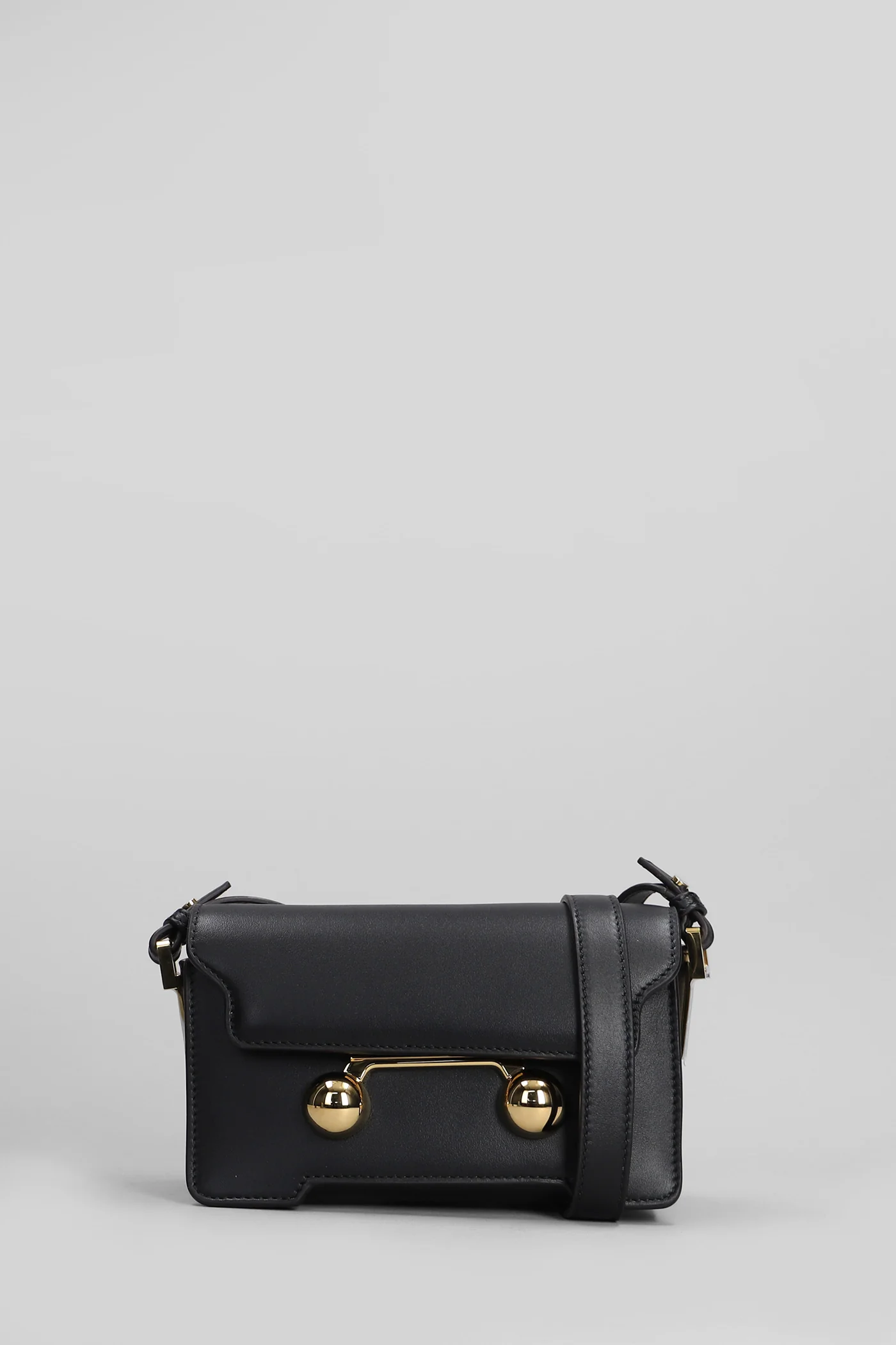 Trunkaroo Shoulder bag in black leather