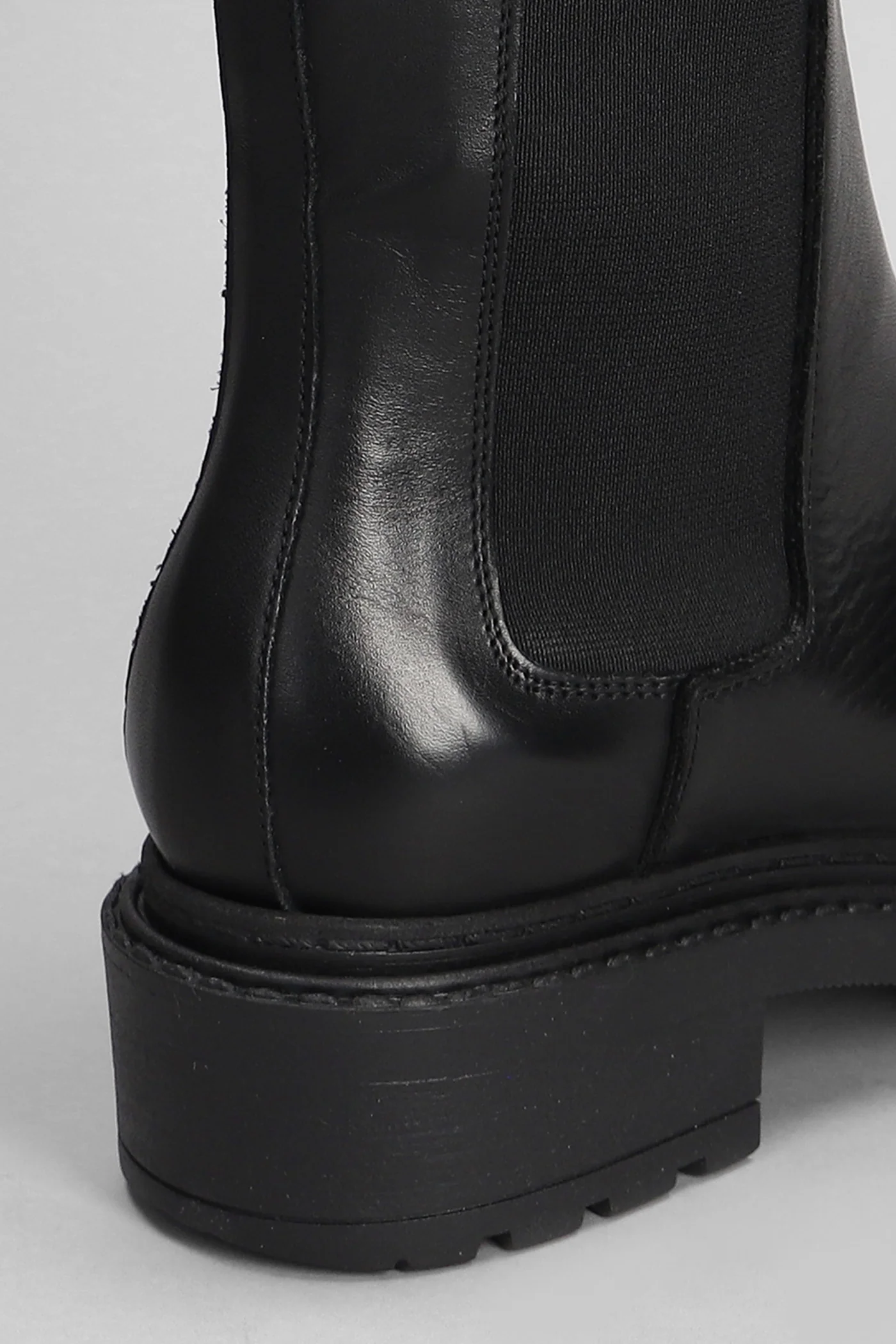 Combat boots in black leather - Image 5