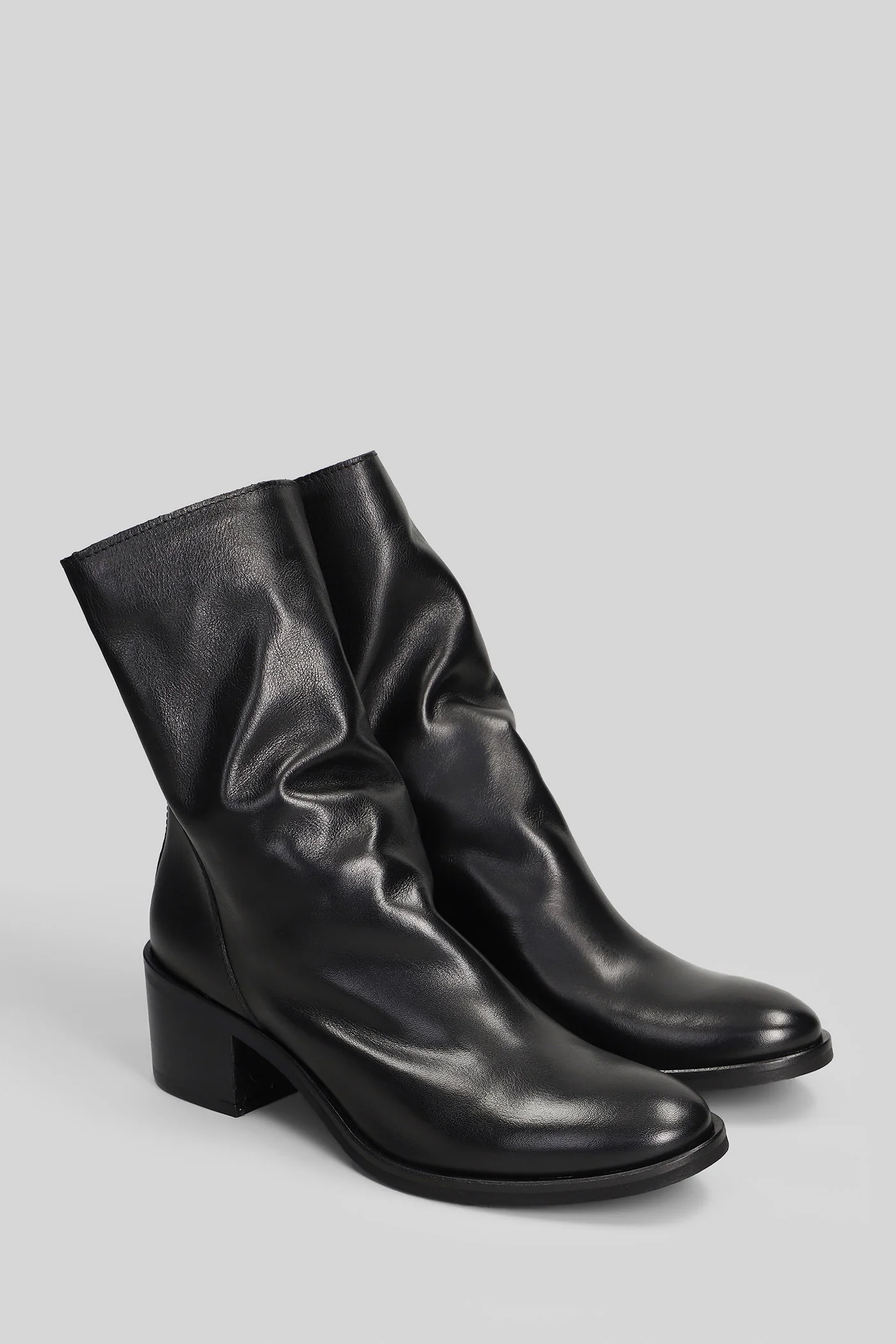 High heels Ankle boots in black leather - Image 2