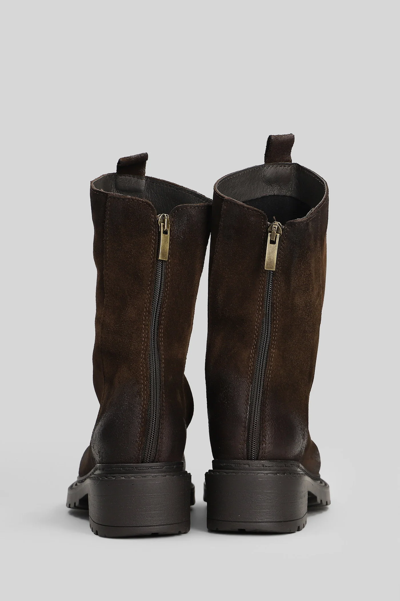 low heels Ankle boots in dark brown suede - Image 4