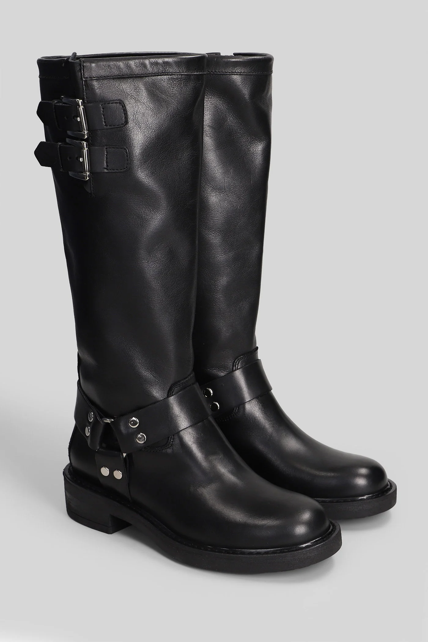 low heels boots in black leather - Image 2