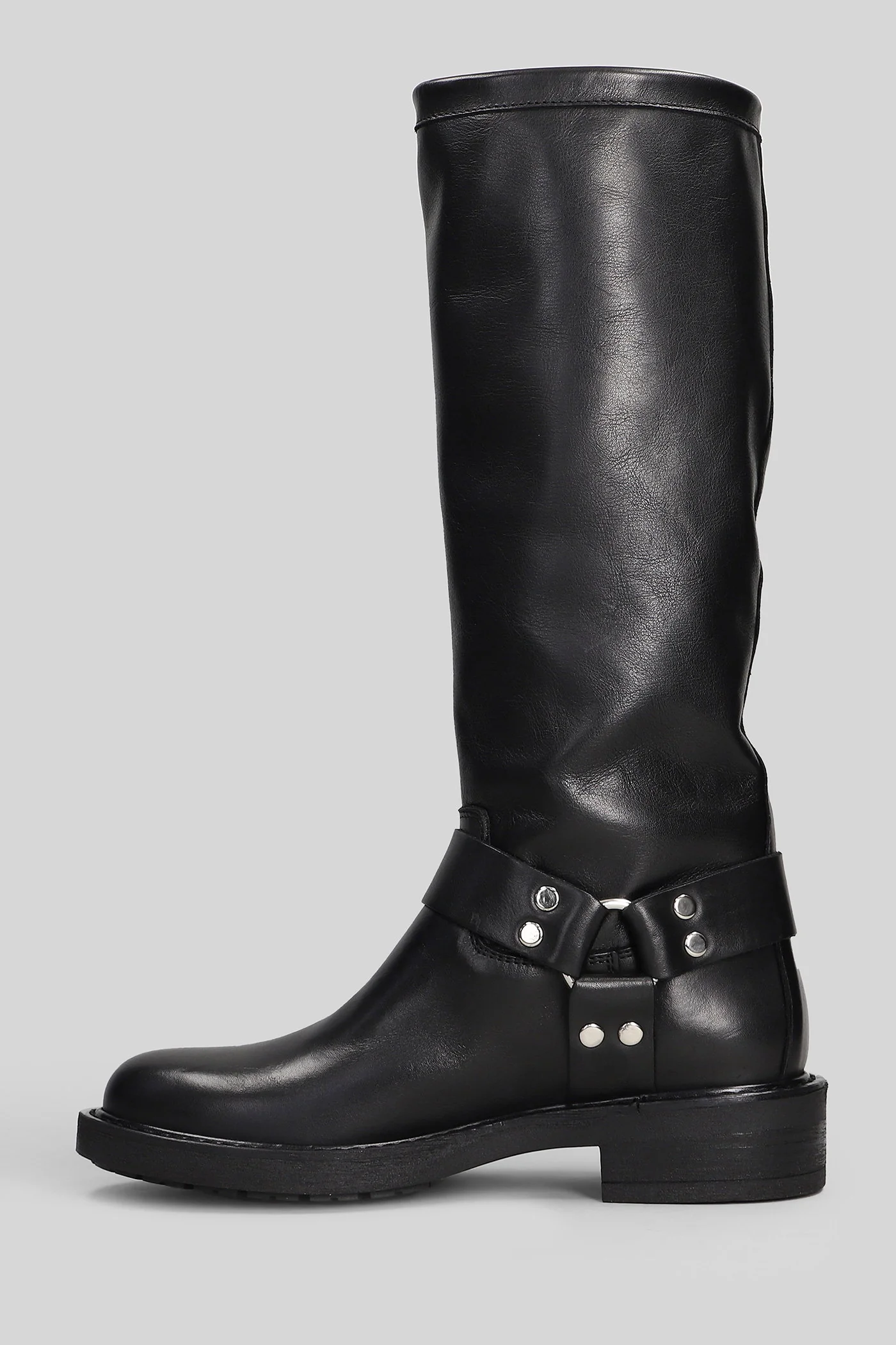 low heels boots in black leather - Image 3