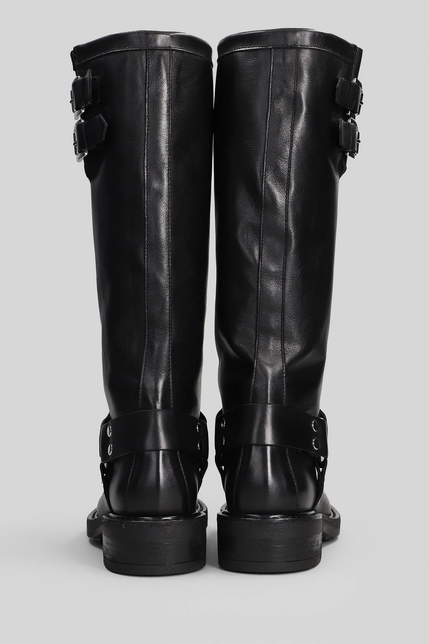 low heels boots in black leather - Image 4