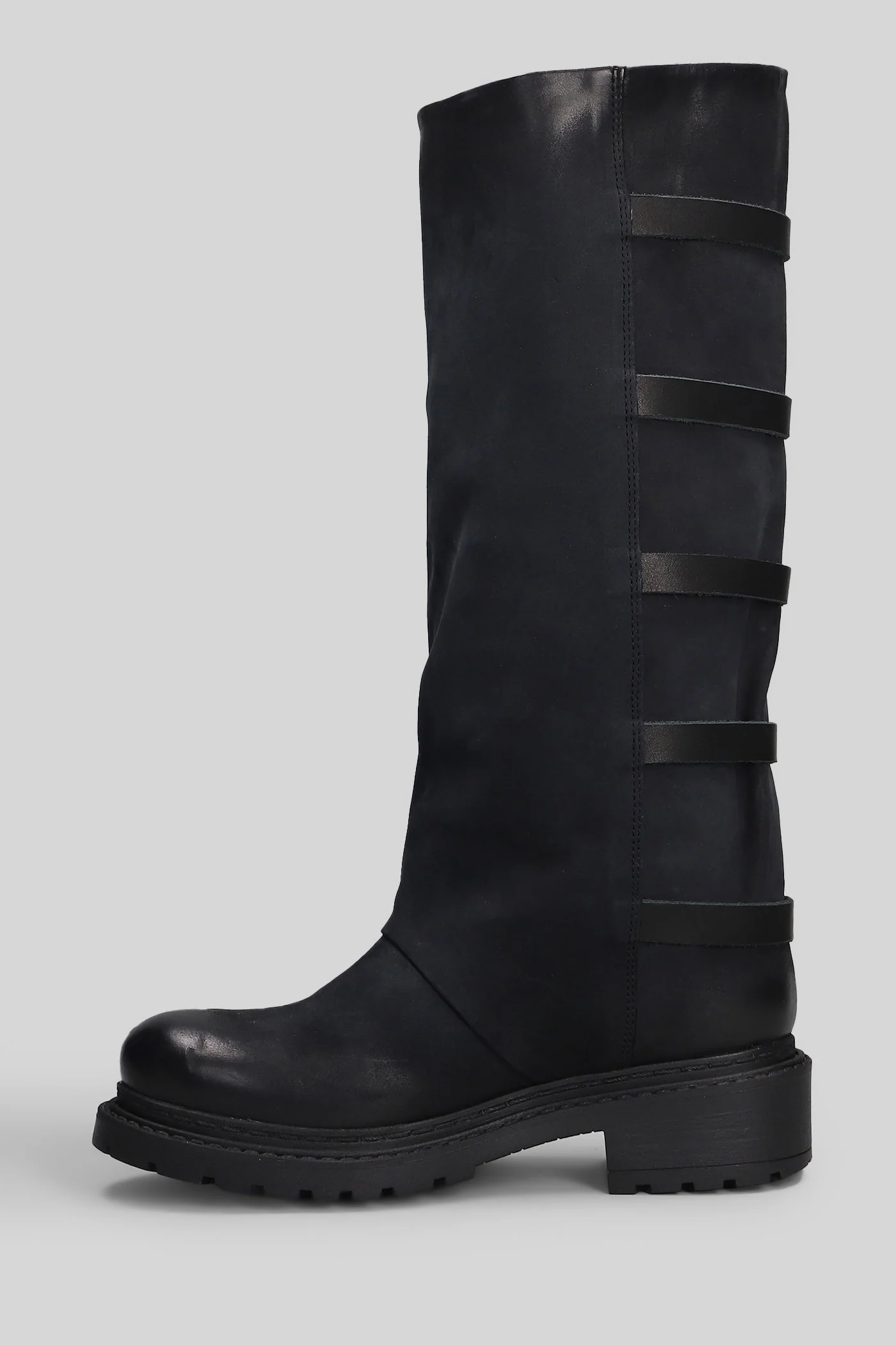 low heels boots in black nubuck - Image 3