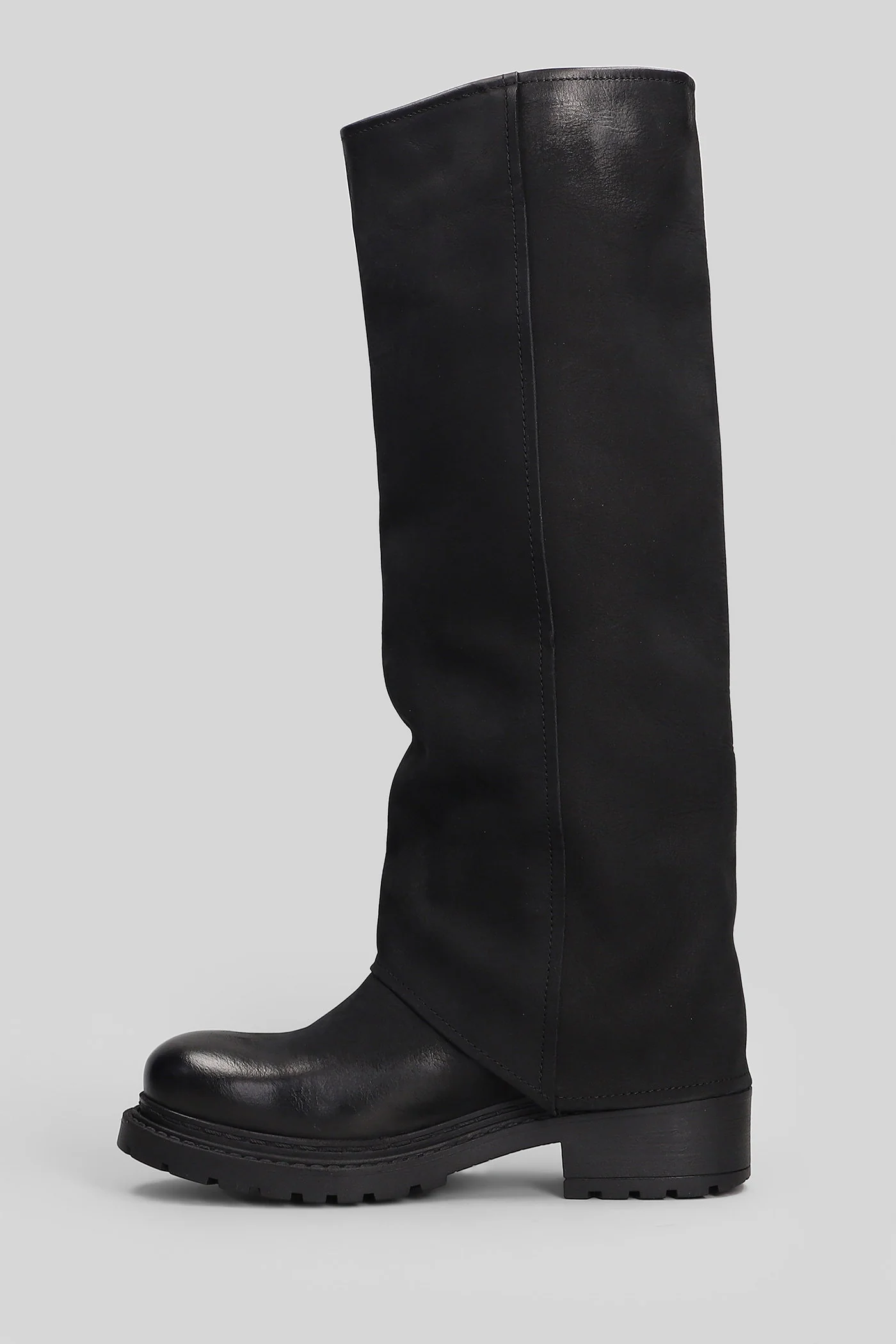 low heels boots in black nubuck - Image 3