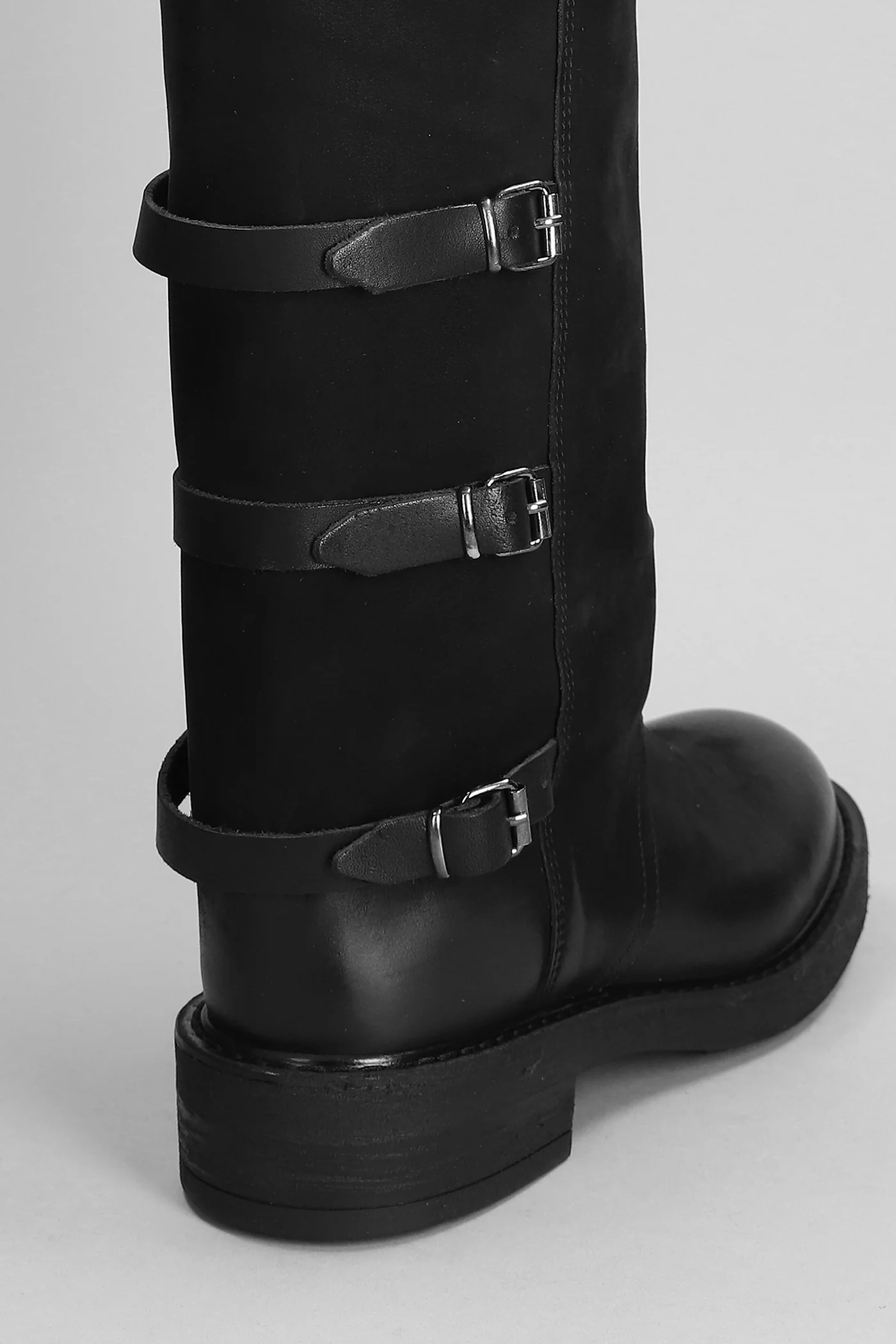 low heels boots in black nubuck - Image 5