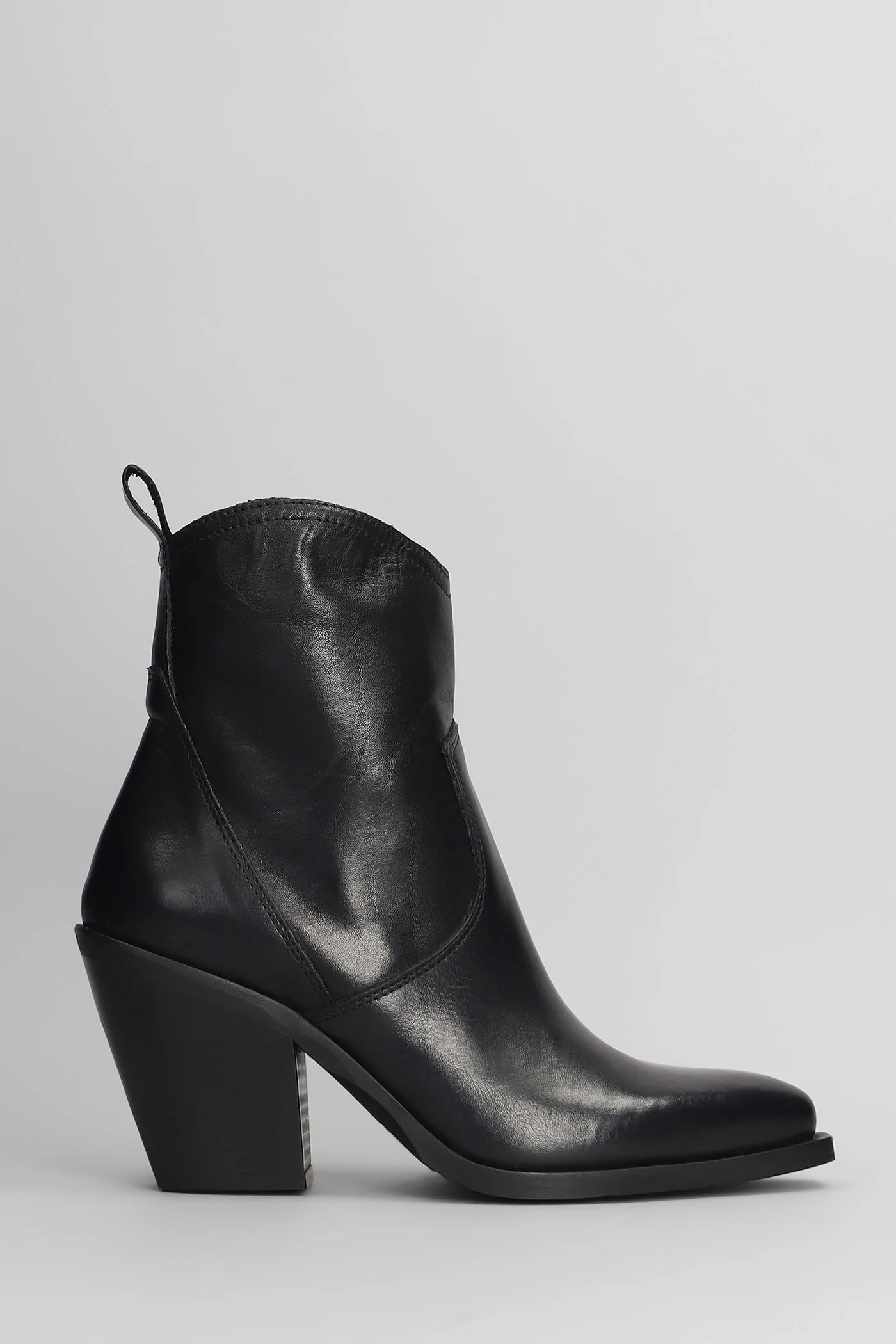 texan Ankle boots in black leather
