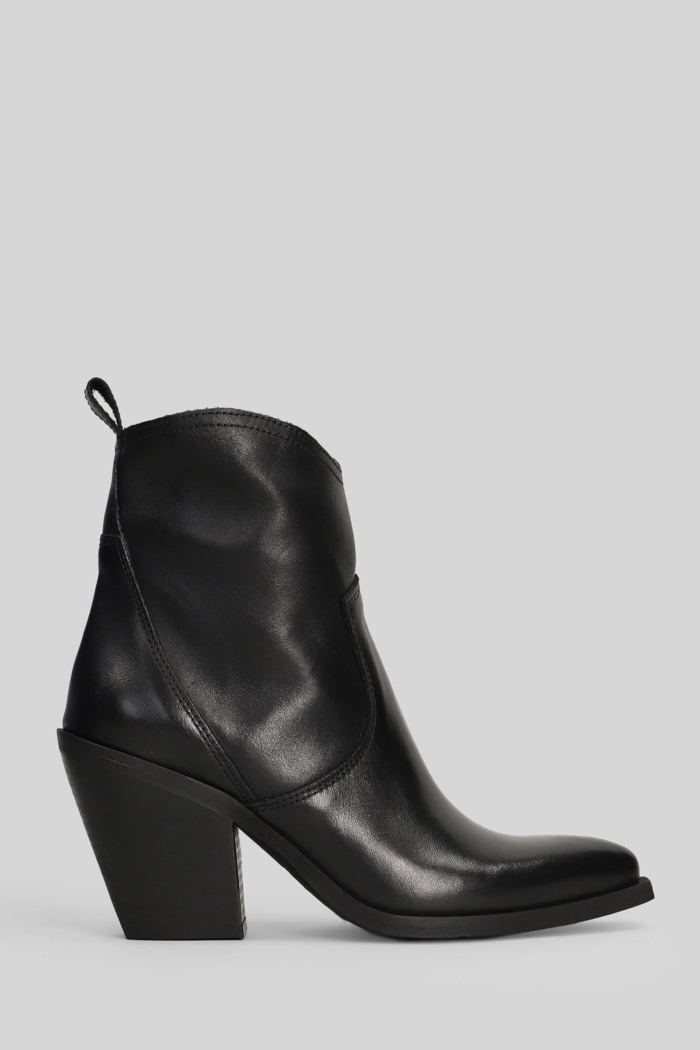 texan Ankle boots in black leather