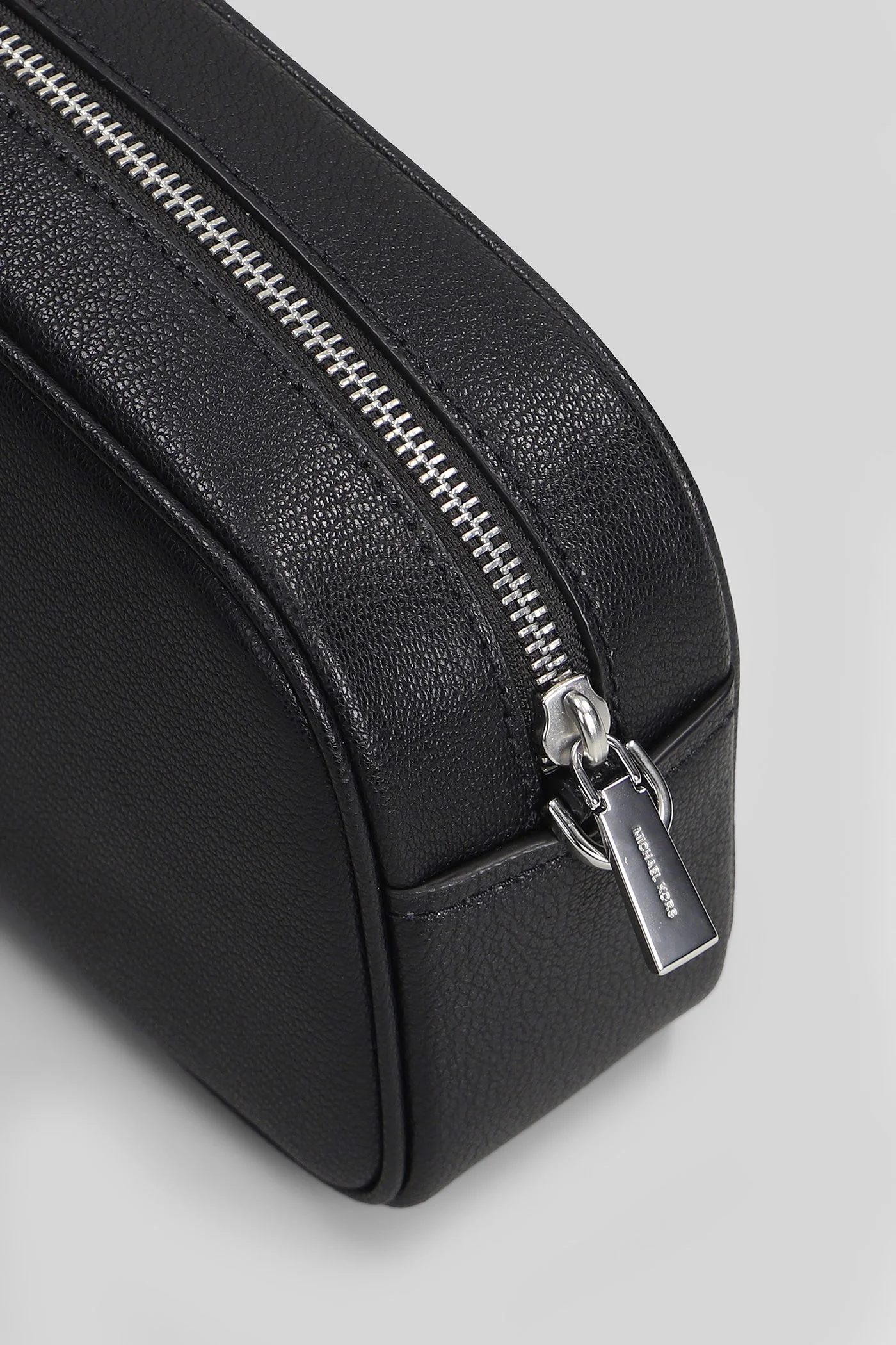 Jet Set Shoulder bag in black leather - Image 4