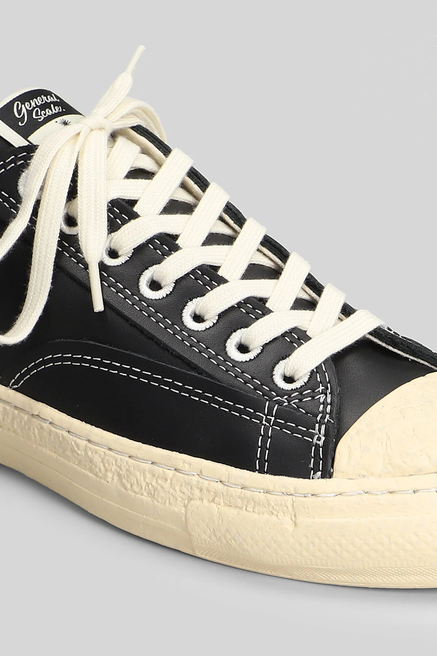 Roy Sneakers in black leather - Image 5