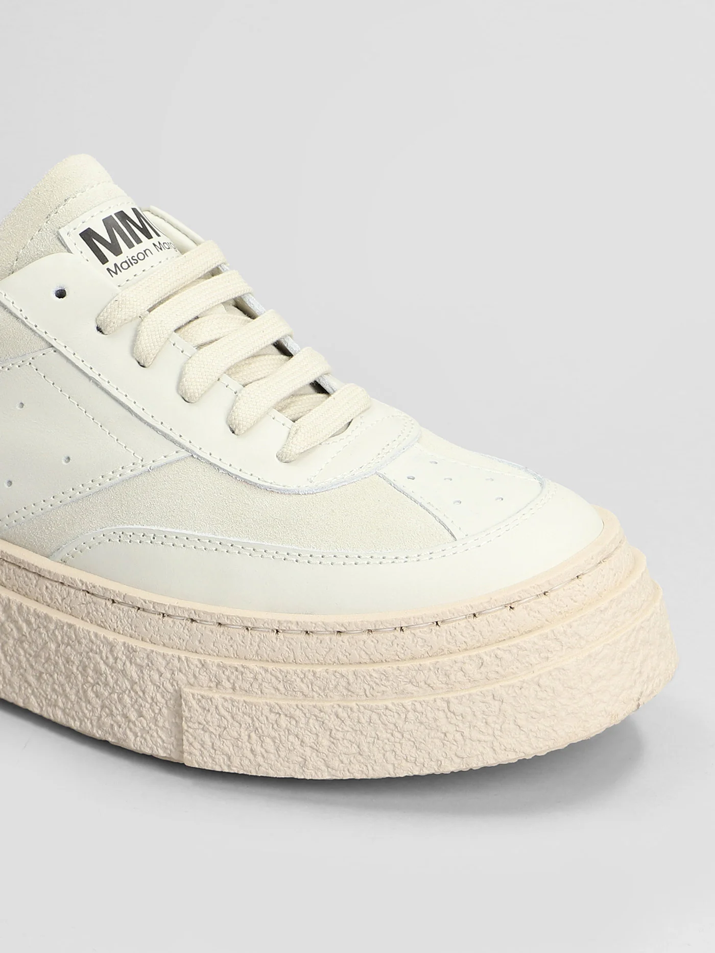 Sneakers in beige suede and leather - Image 4