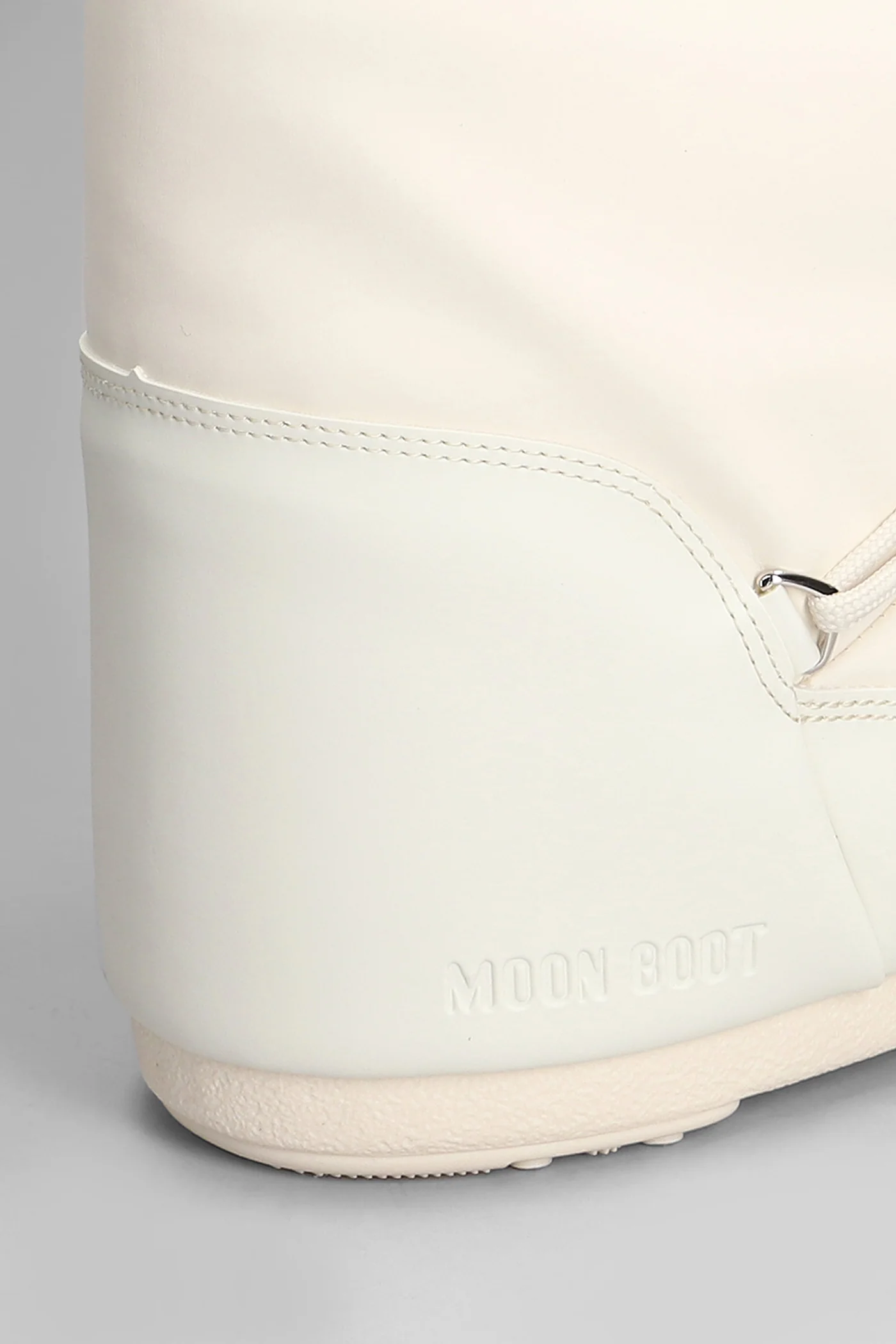 Mb icon rubber low heels boots in beige polyester - Image 5
