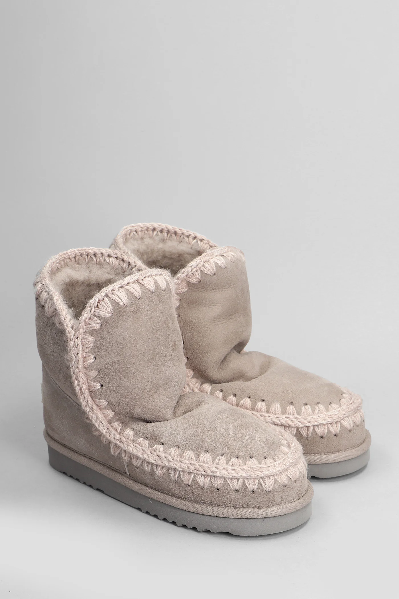 Eskimo 18 low heels Ankle boots in beige suede - Image 2