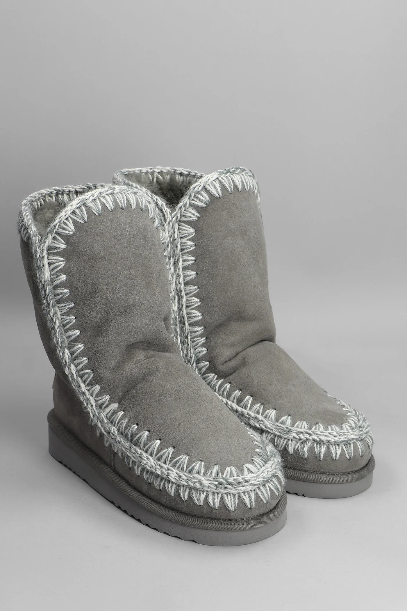 Eskimo 24 low heels Ankle boots in grey suede - Image 2