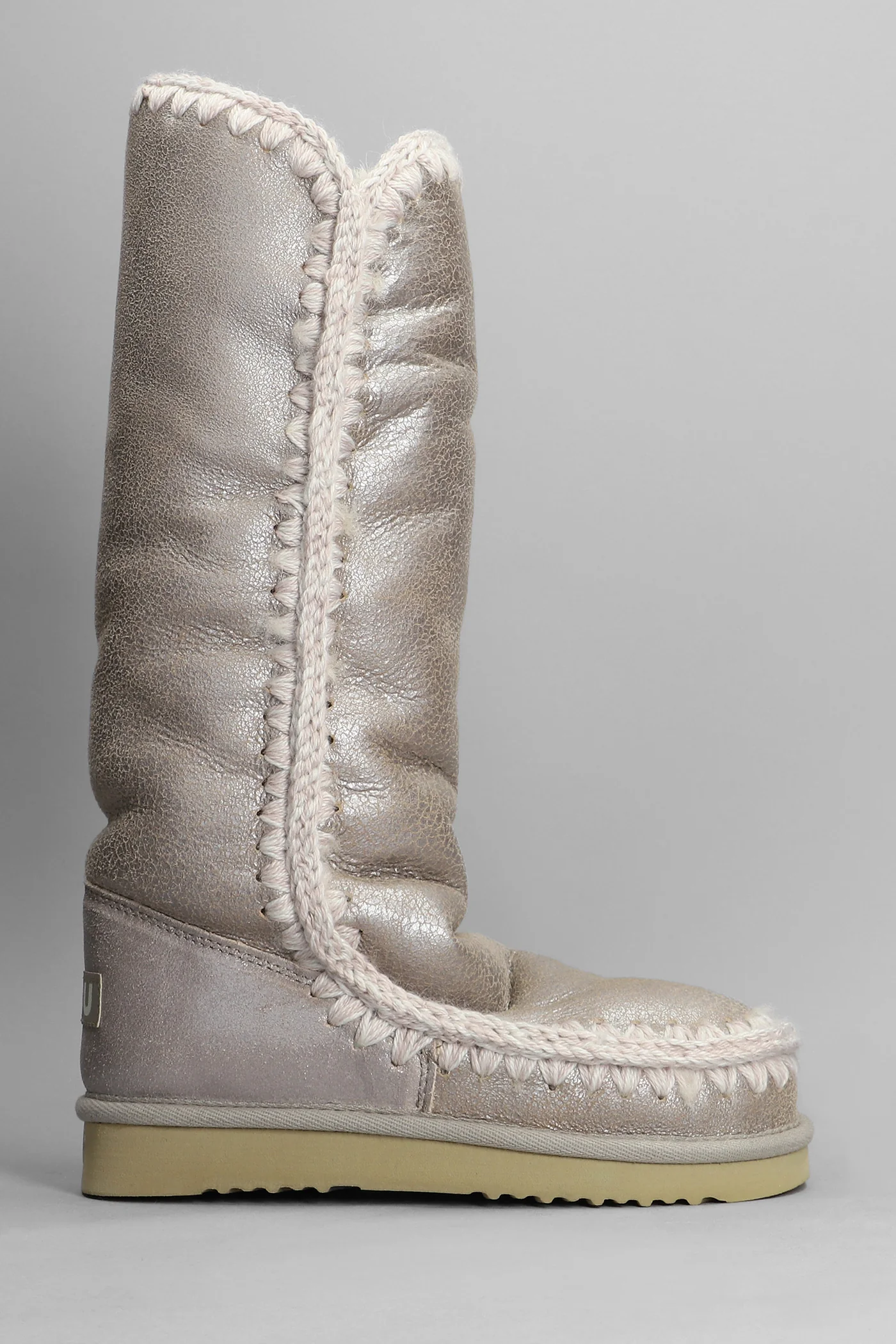 Eskimo 40 low heels boots in beige suede