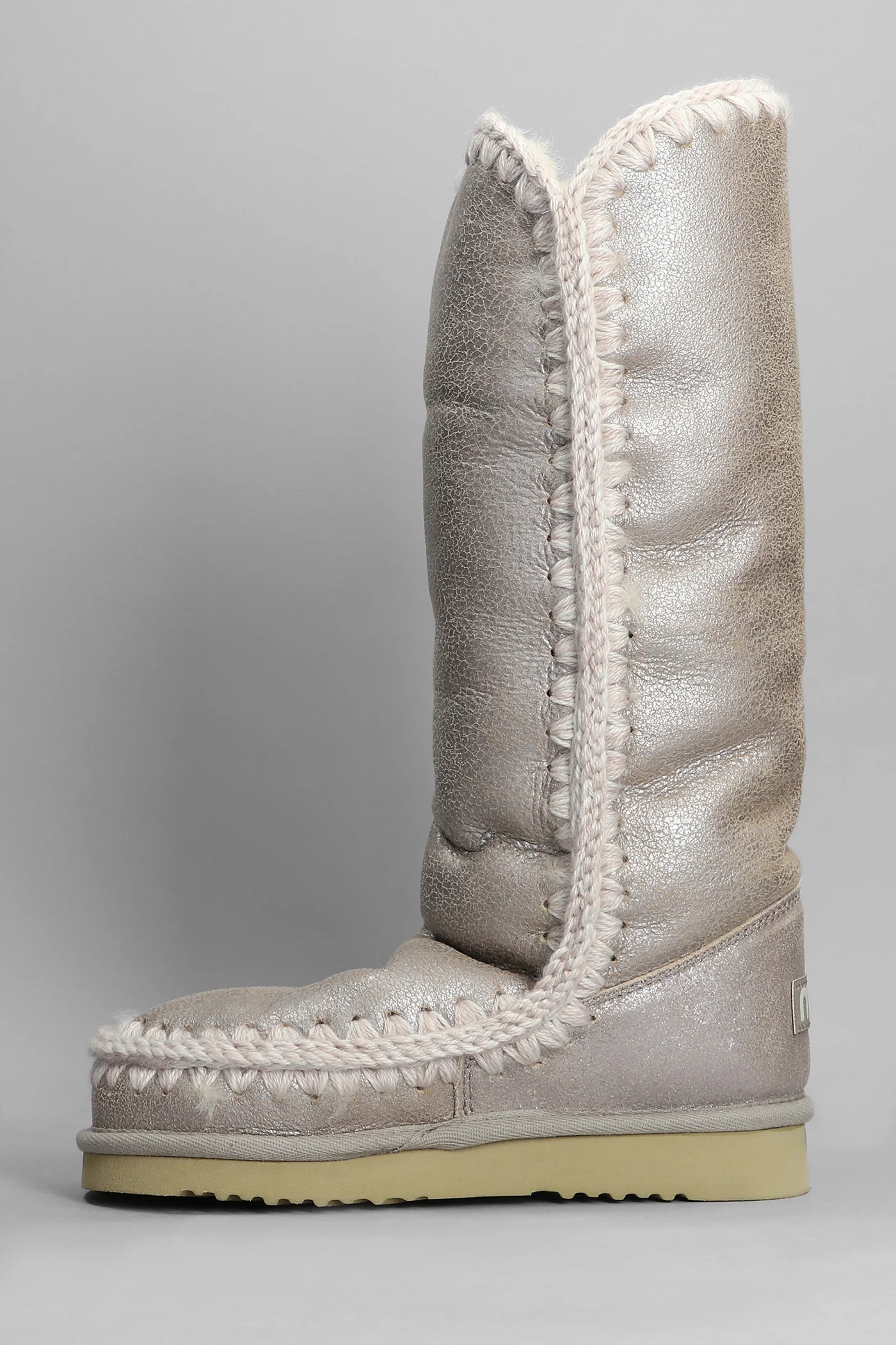 Eskimo 40 low heels boots in beige suede - Image 3
